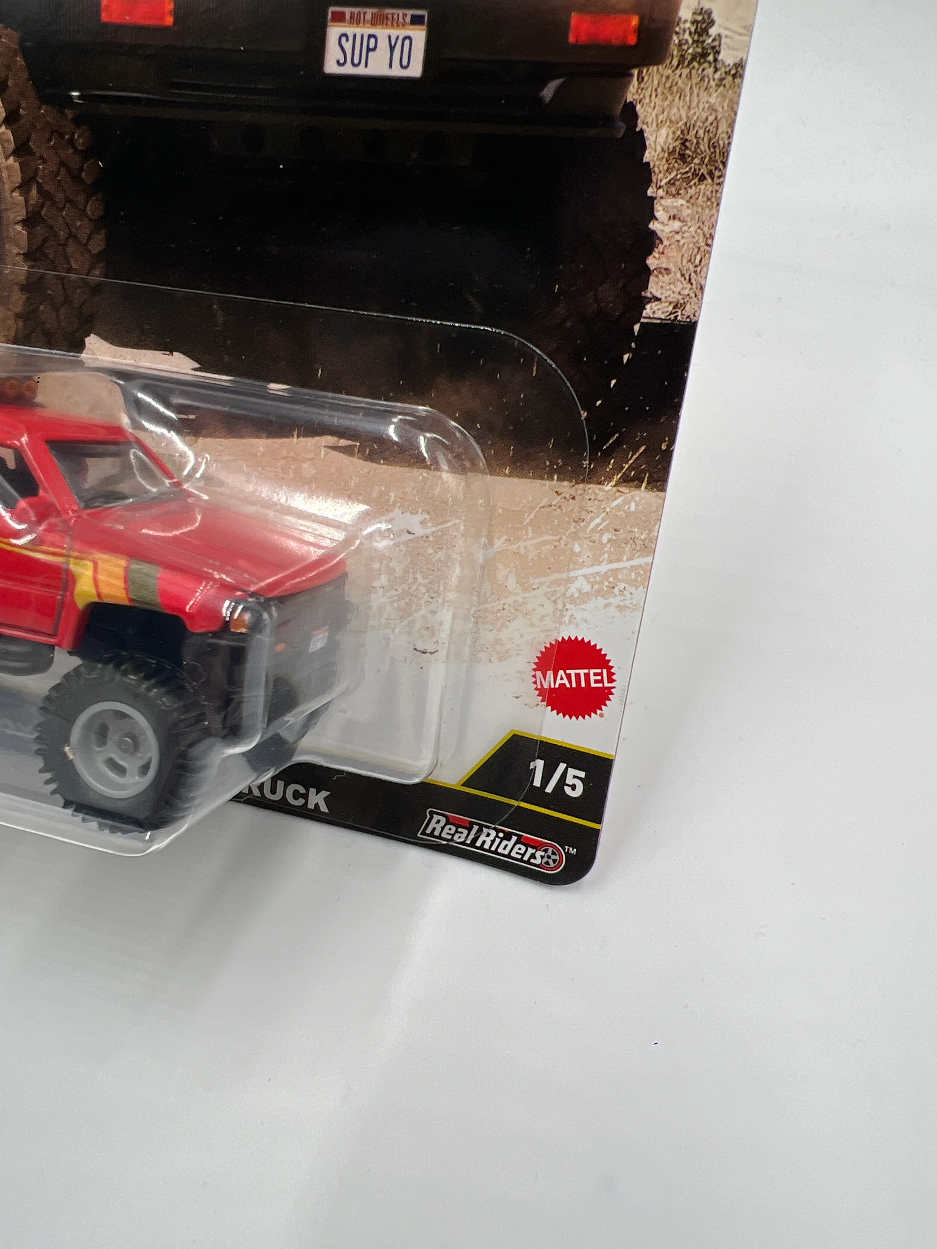 2025 Hot Wheels Car Culture HW Off Road #1 1987 Toyota Pickup Truck Red 257B - Image 3