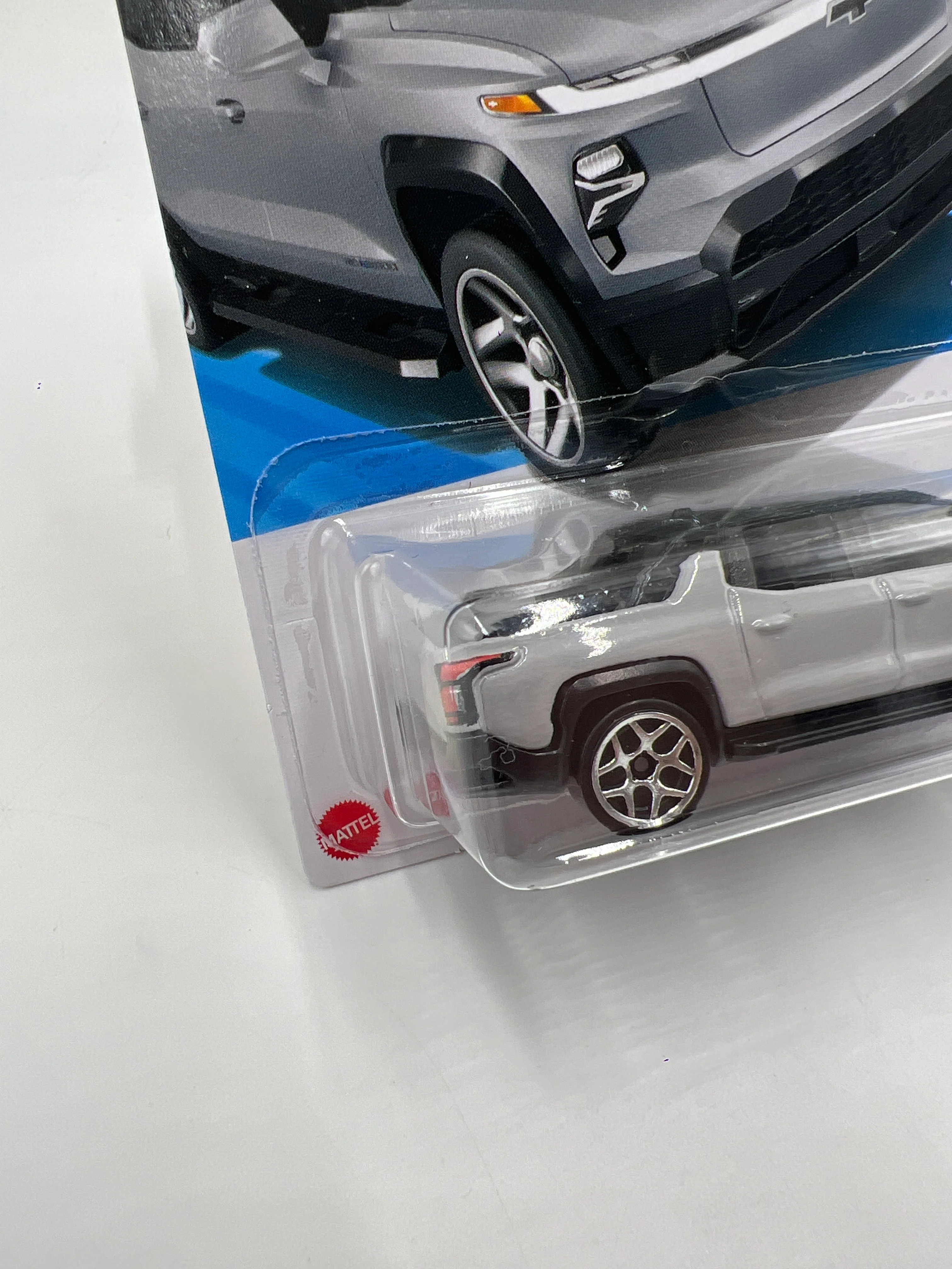 2025 Hot Wheels D Case #86 Silverado EV RST Gray 17A - Image 5