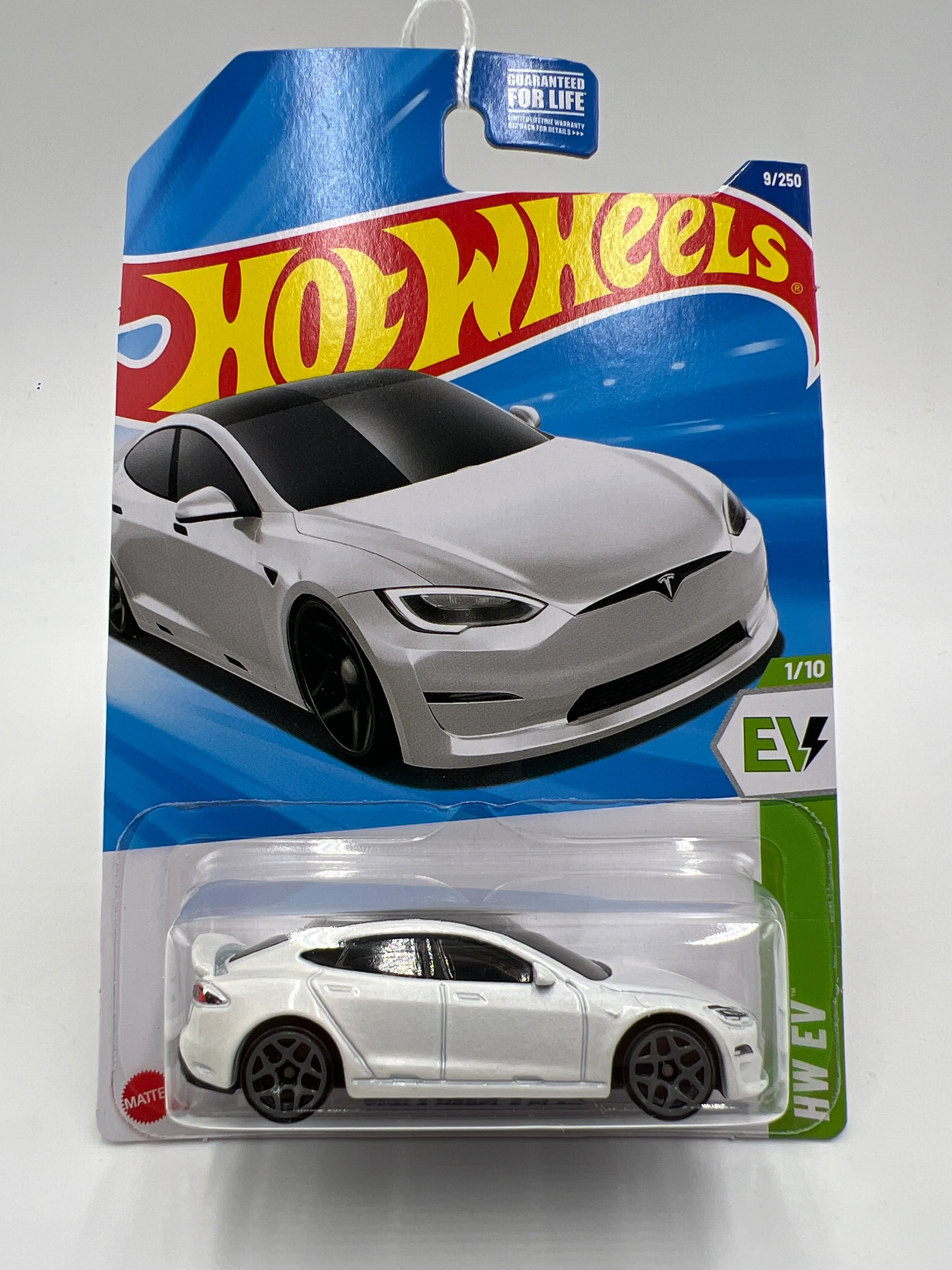 2025 Hot Wheels F Case HW EV #9 Tesla Model S Plaid White 48H - Image 2