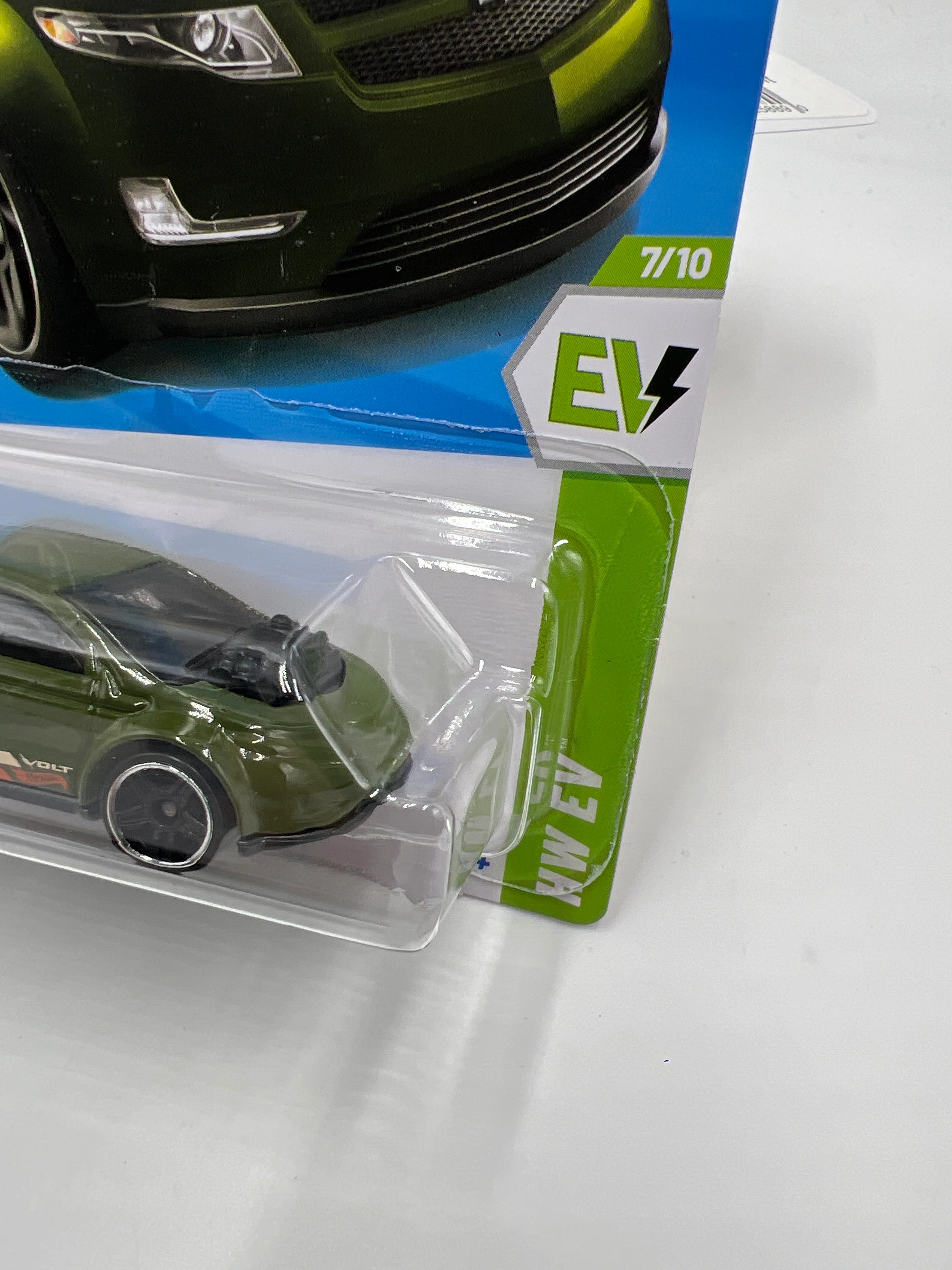 2025 Hot Wheels F Case HW EV #101 Chevy Super Volt Green 112H - Image 4