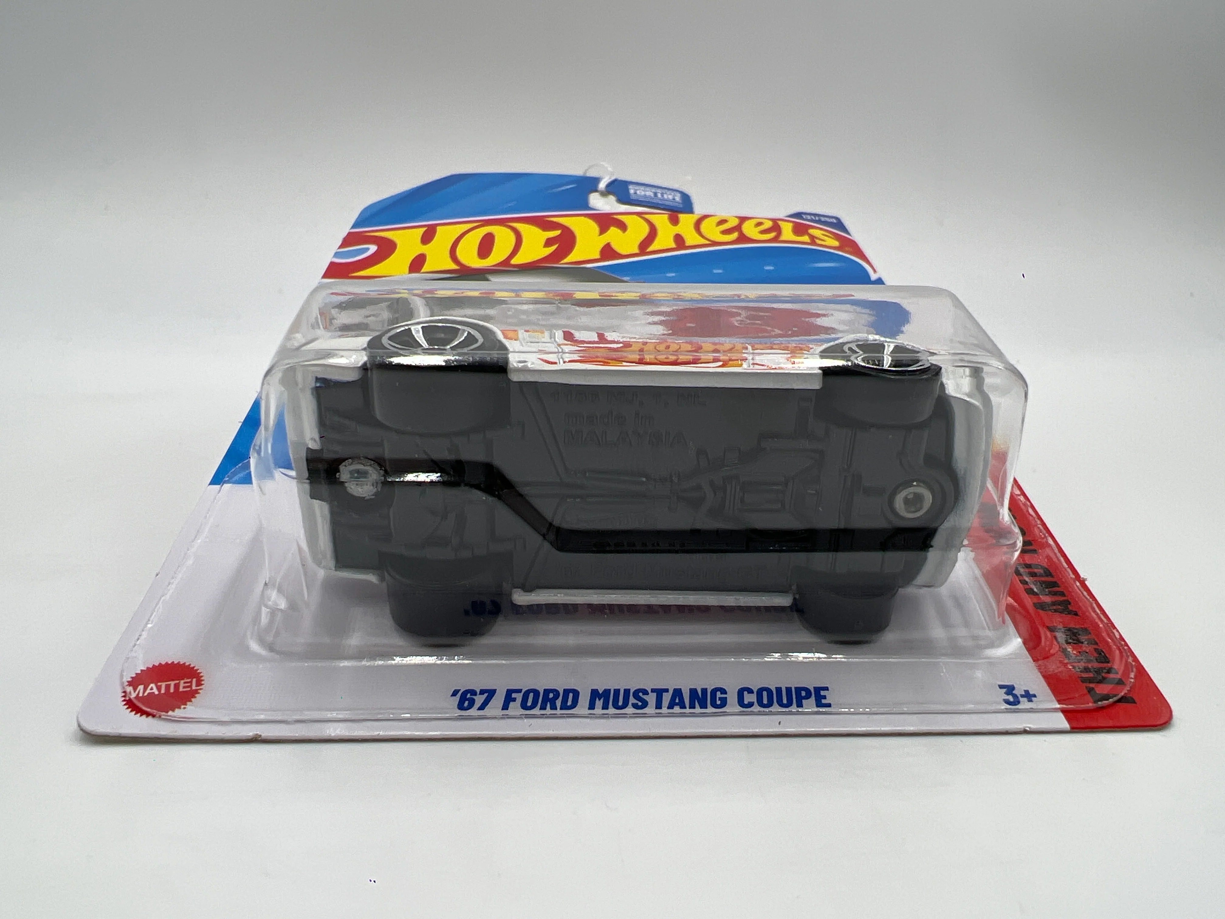 2025 Hot Wheels F Case Then And Now #121 67 Ford Mustang Coupe White 24C - Image 6