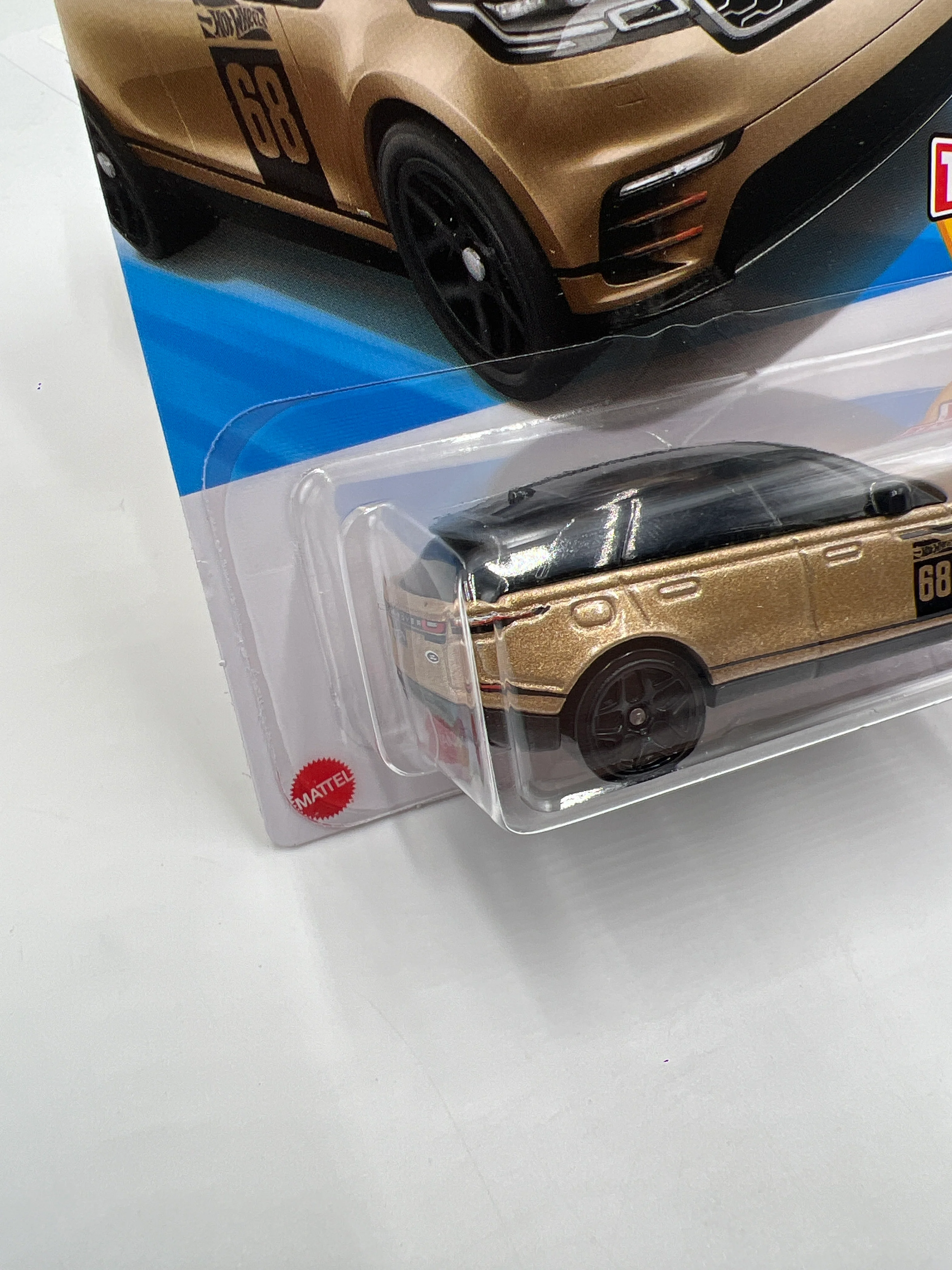 2025 Hot Wheels F Case Then And Now #122 Range Rover Velar Gold 64A - Image 5