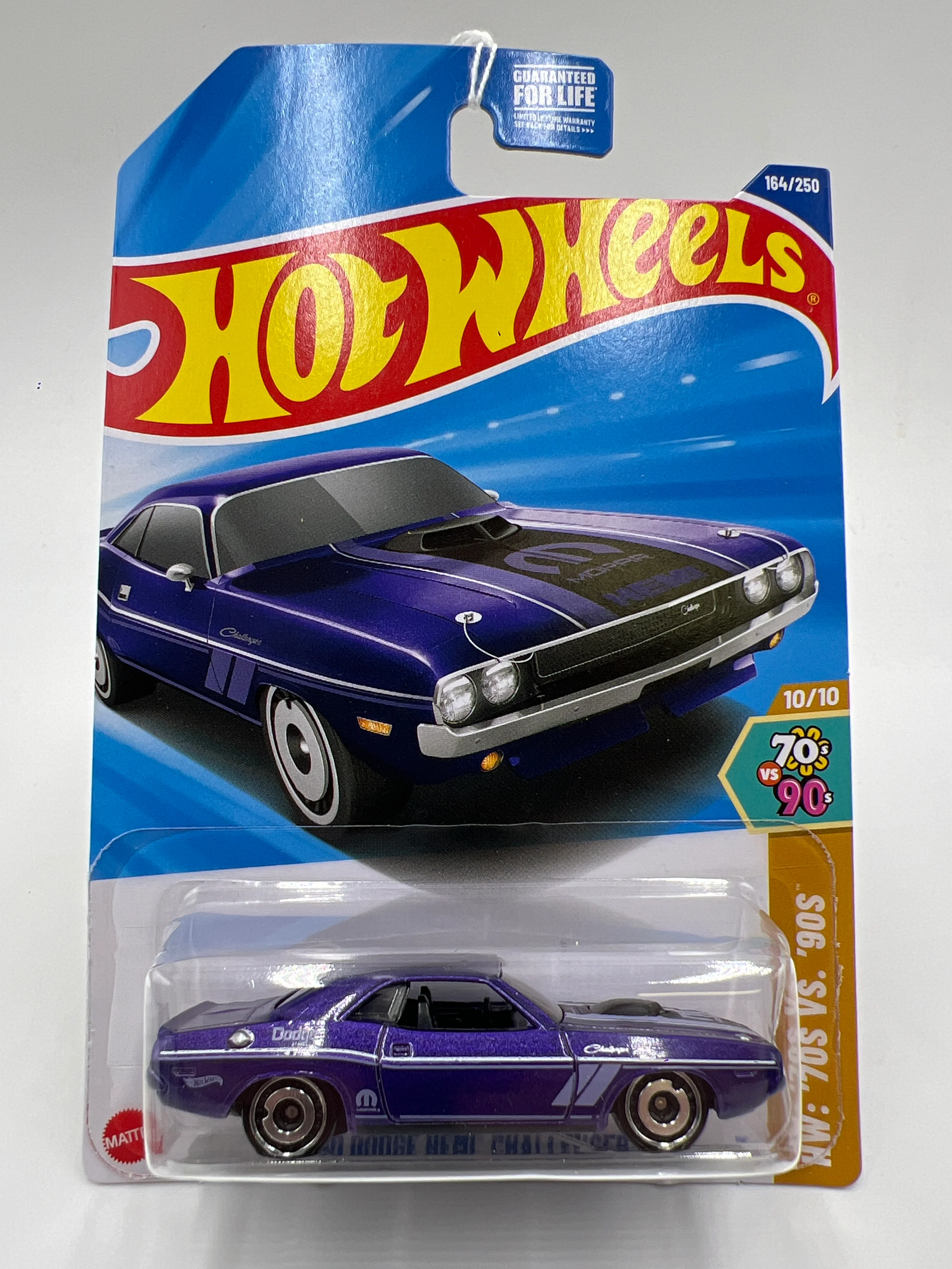 2025 Hot Wheels H Case 70s Vs. 90s #164 70 Dodge Hemi Challenger Purple - Image 2