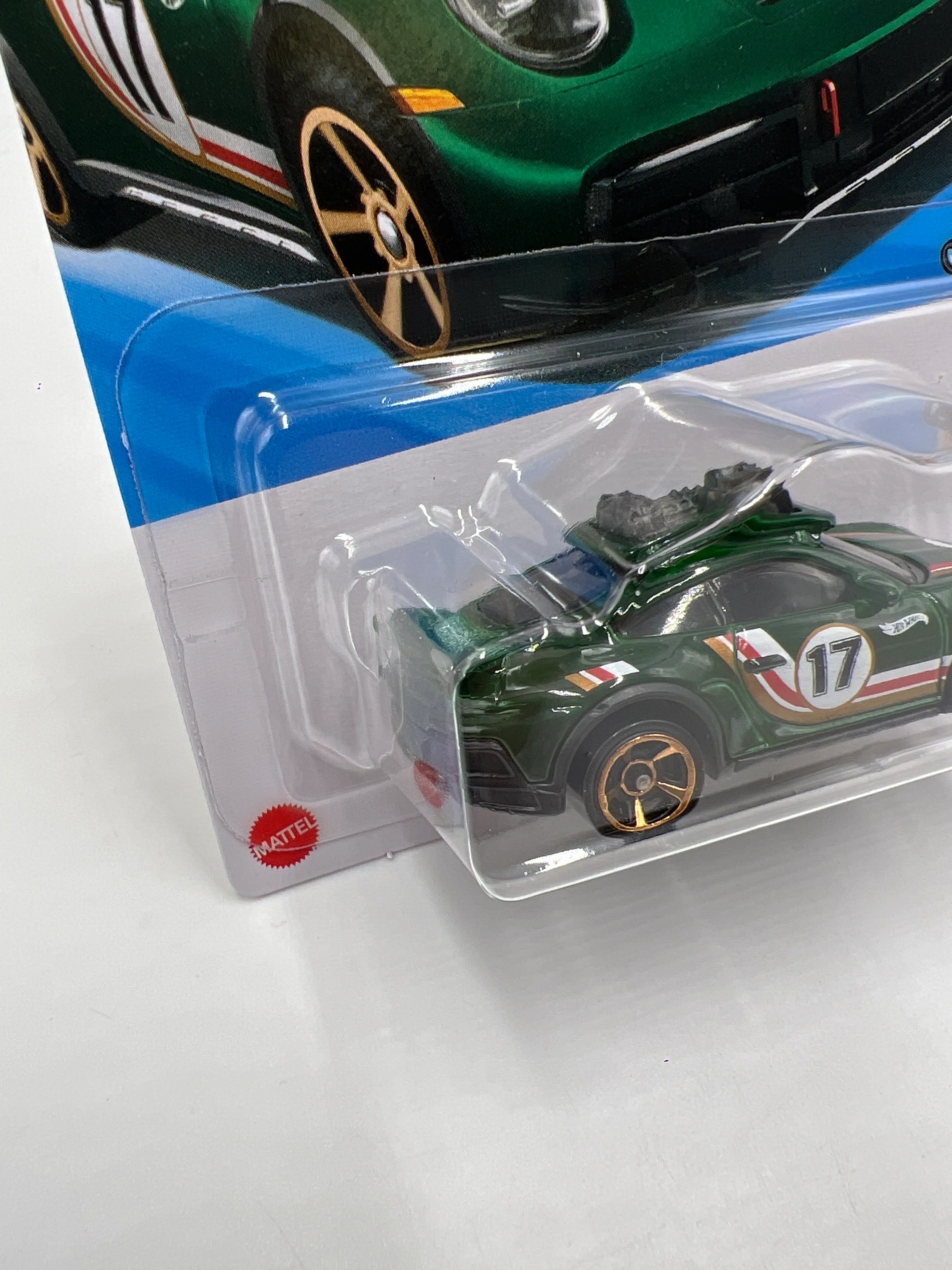 2025 Hot Wheels H Case Safari Mode #154 Porsche 911 Rallye Green 102i - Image 4
