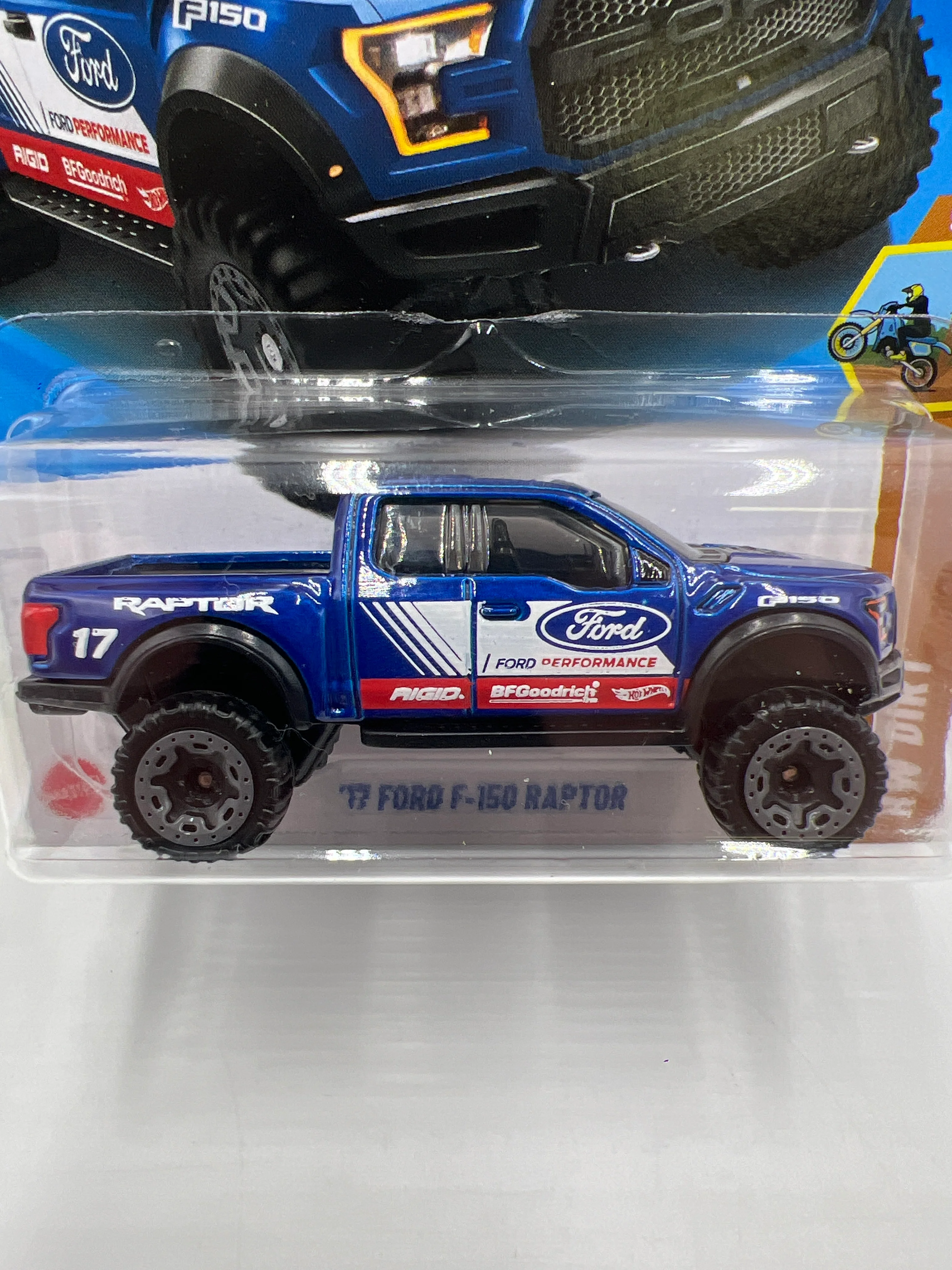 2025 Hot Wheels J Case HW Dirt #178 17 Ford F-150 Raptor Blue 27A - Image 2