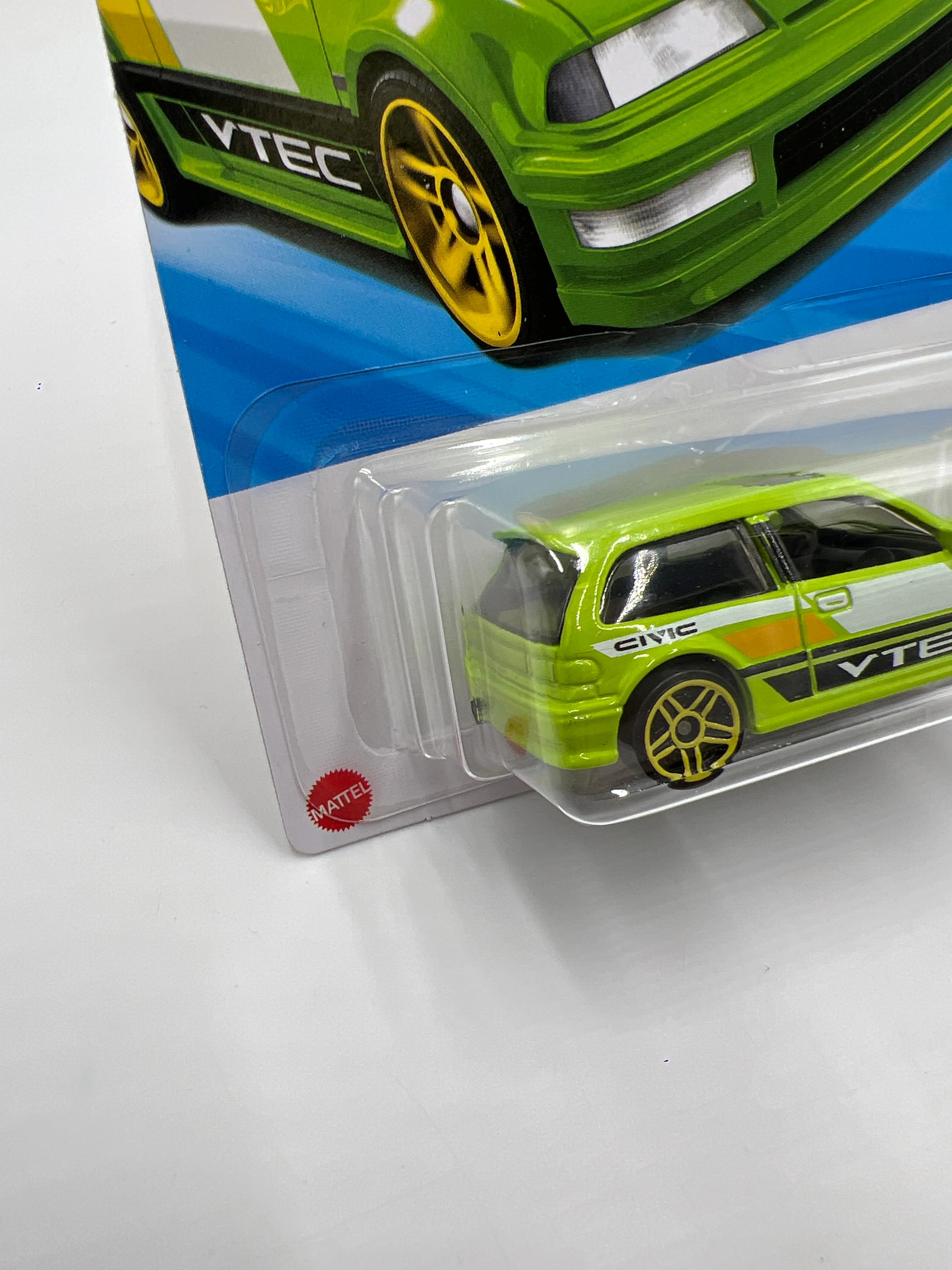 2025 Hot Wheels L Case 70s Vs 90s #28 90 Honda Civic EF Green 77B - Image 4