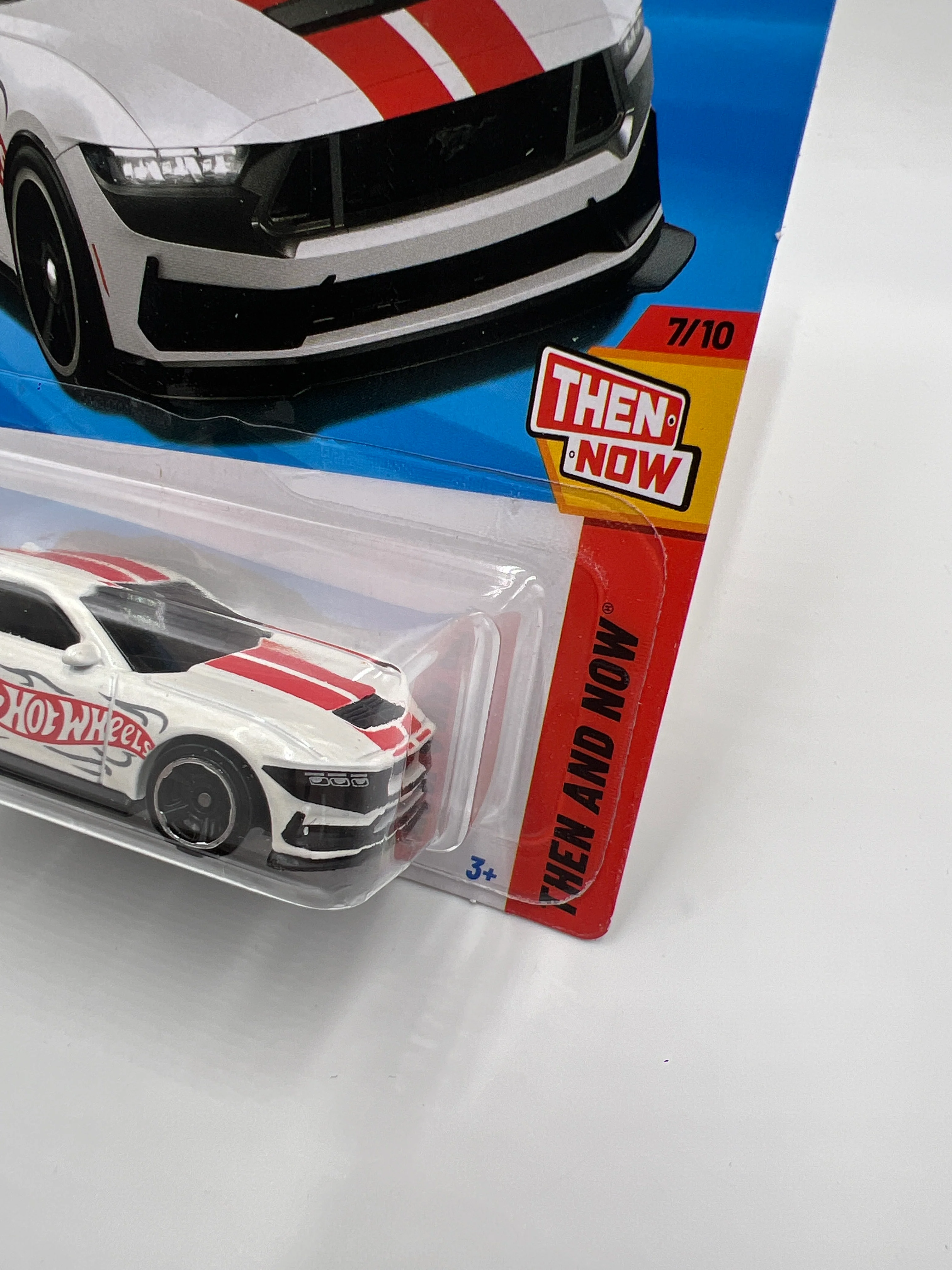 2025 Hot Wheels L Case Then And Now #219 Ford Mustang Dark Horse White 21D - Image 3