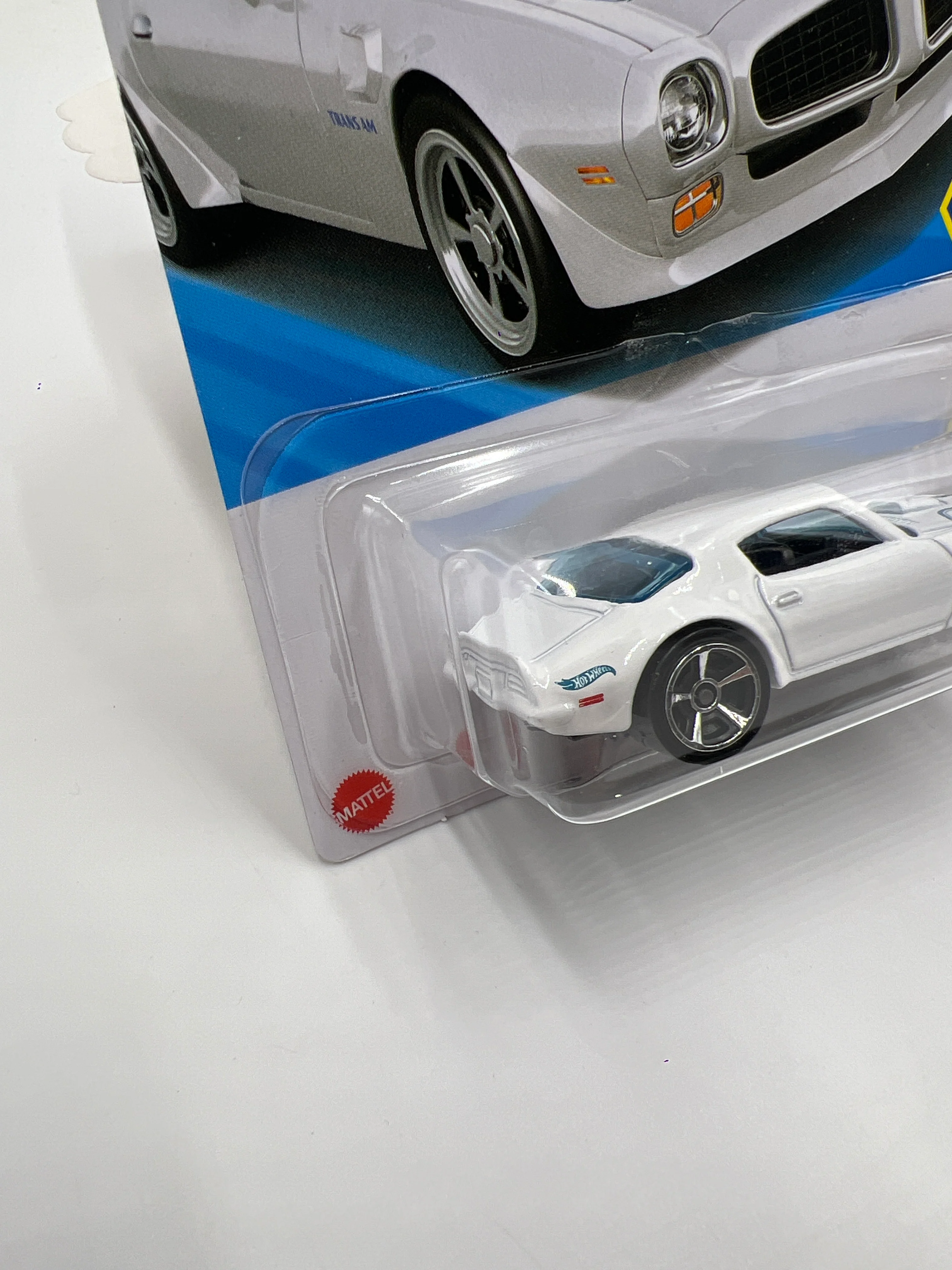 2025 Hot Wheels M Case Muscle Mania #230 73 Pontiac Firebird White 44A - Image 4