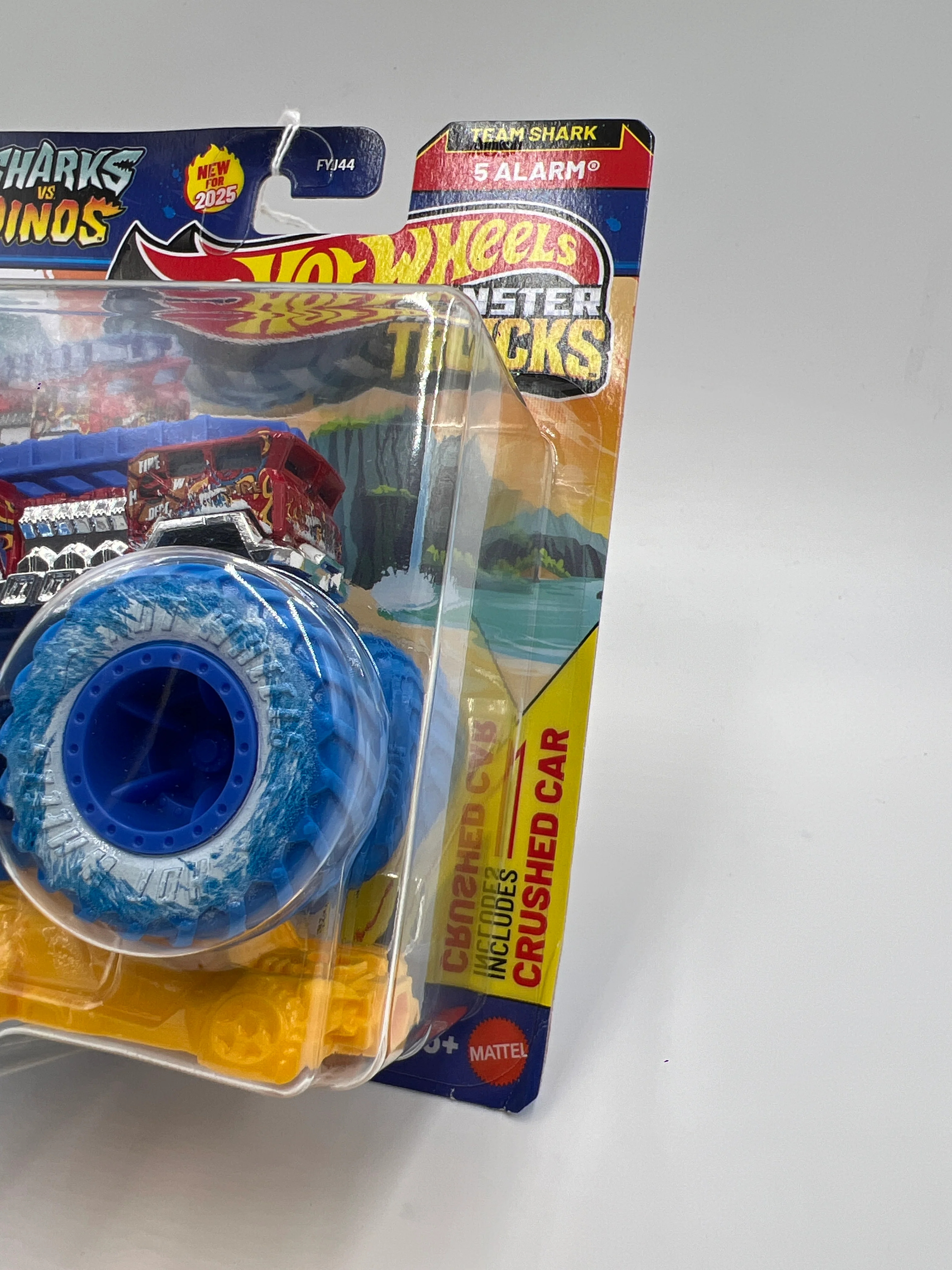2025 Hot Wheels Monster Trucks Sharks Vs Dinos #6 5 Alarm 126E - Image 3