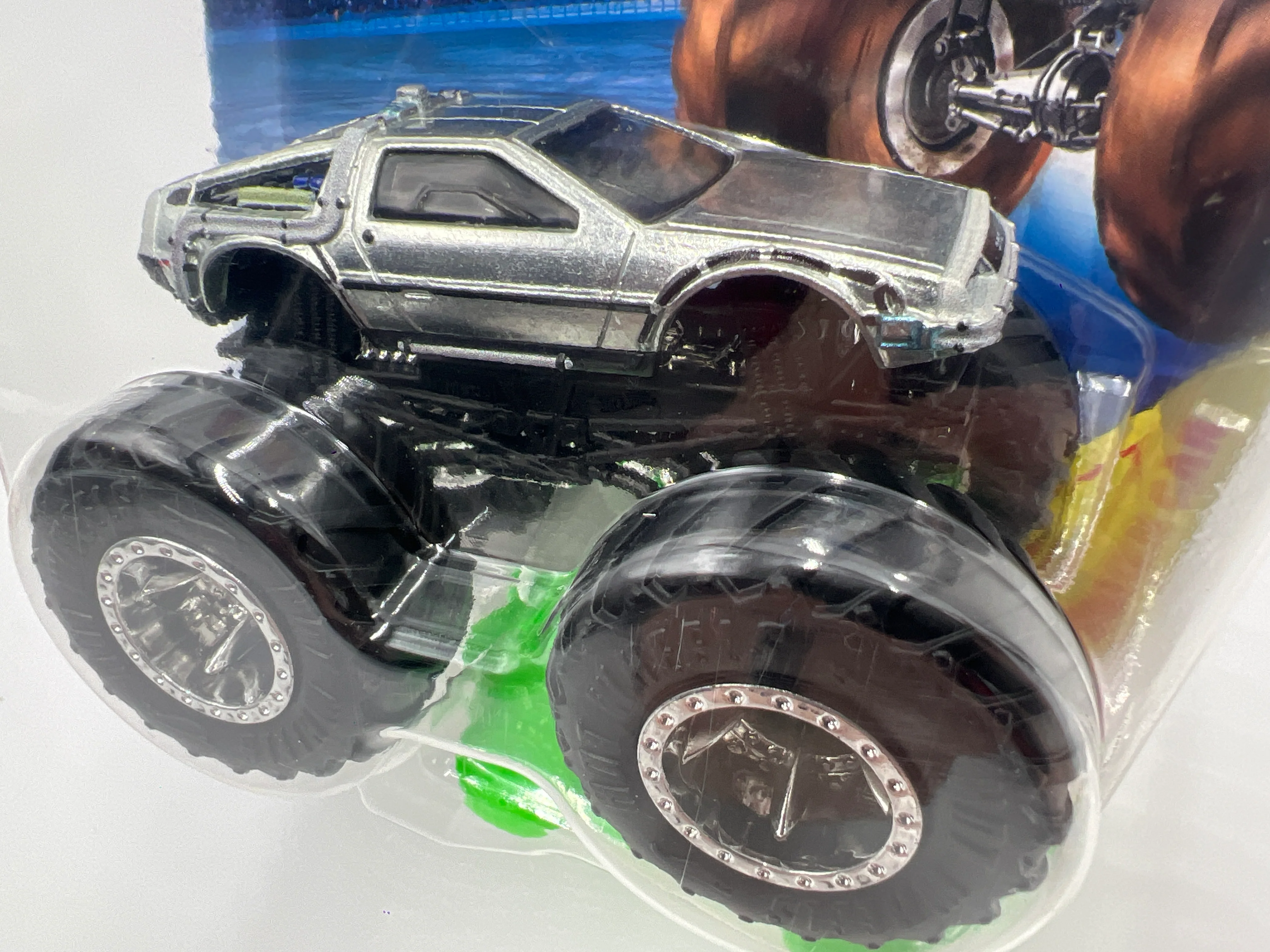 2025 Hot Wheels Monster Trucks BTTF Back To The Future Time Machine 133E - Image 3