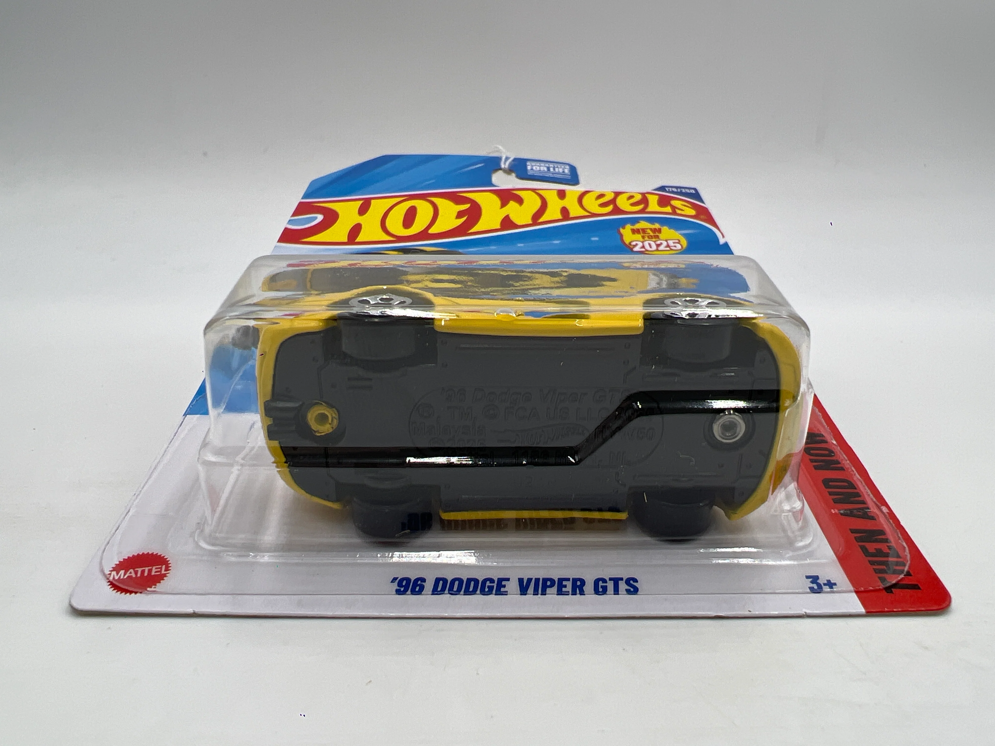 2025 Hot Wheels P Case Then And Now #176 96 Dodge Viper GTS Yellow 53D - Image 5