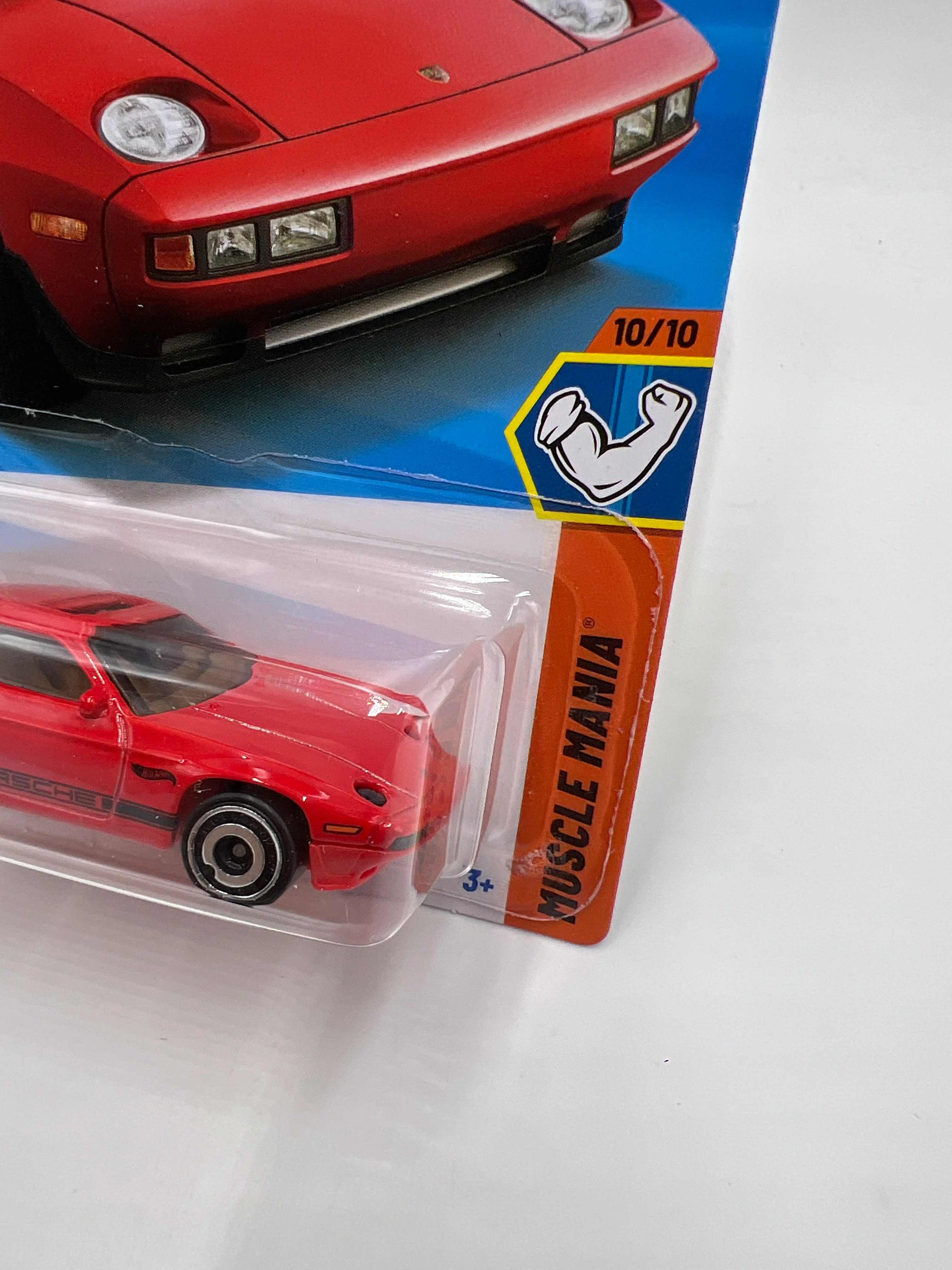 2025 Hot Wheels P Case Muscle Mania #250 1983 Porsche 928S Red 98C - Image 3