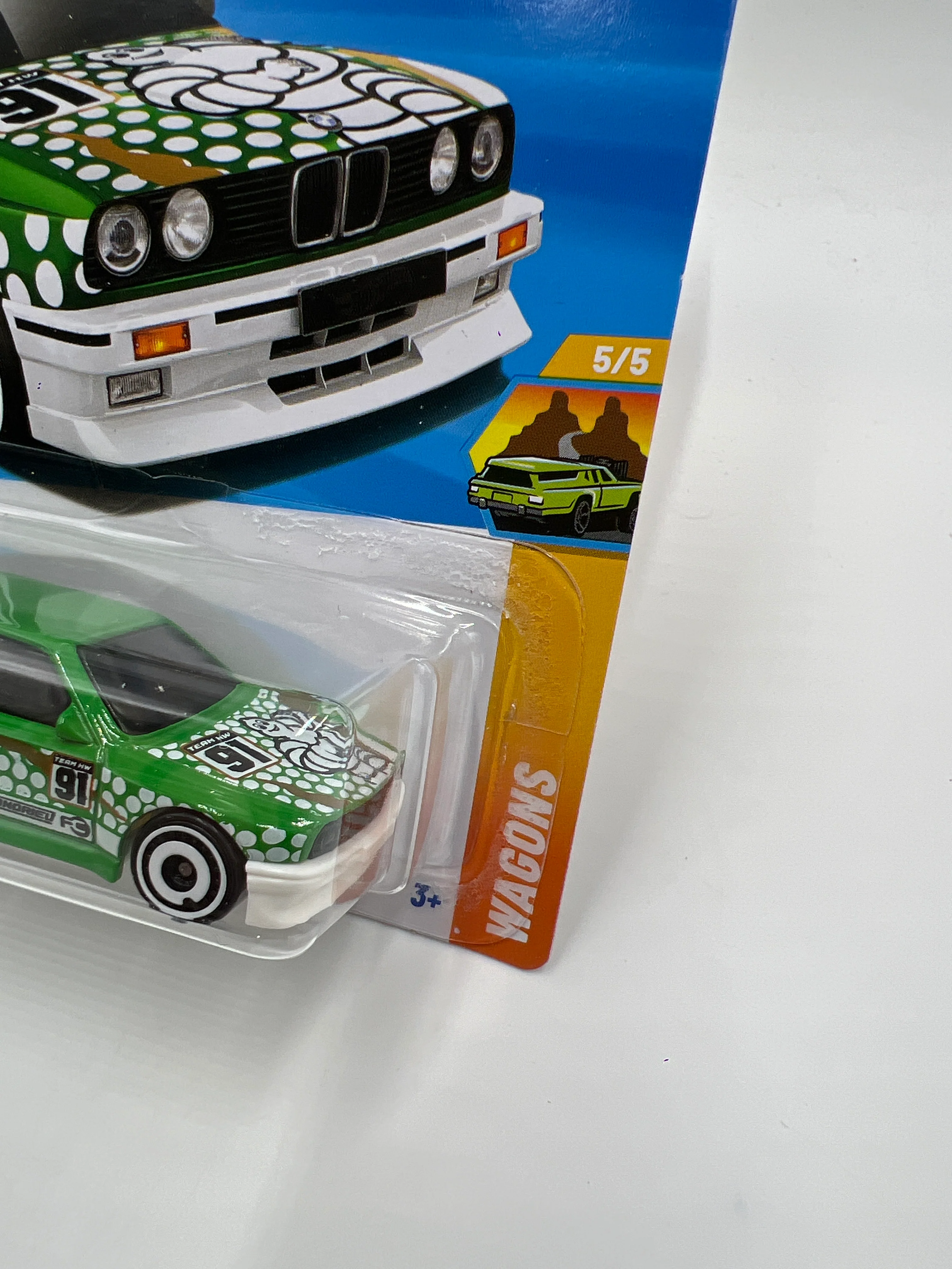 2025 Hot Wheels P Case Wagons #245 BMW M3 Wagon Green 106A - Image 3