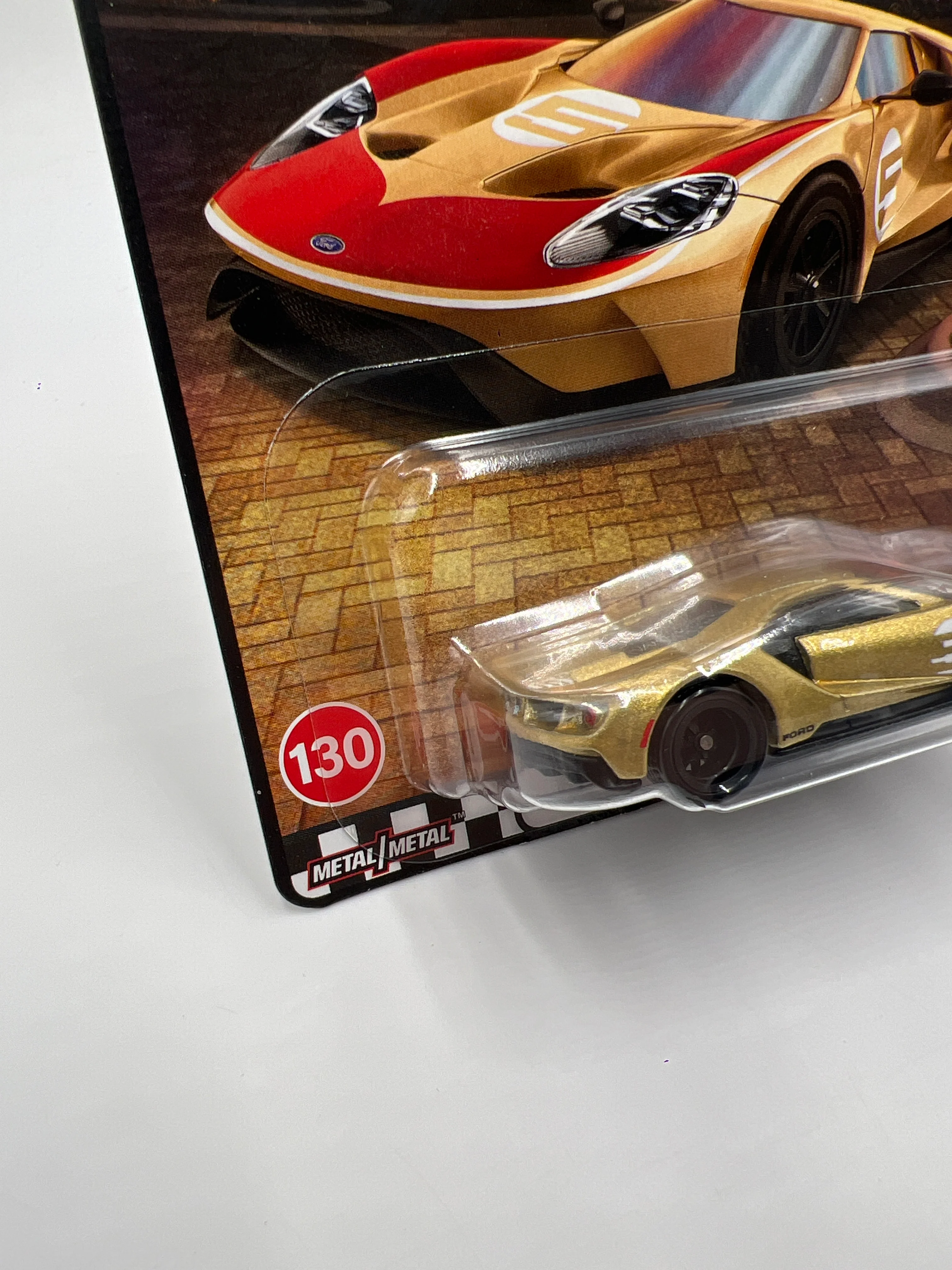 2025 Hot Wheels Premium Boulevard #130 17 Ford GT Gold 261C - Image 4
