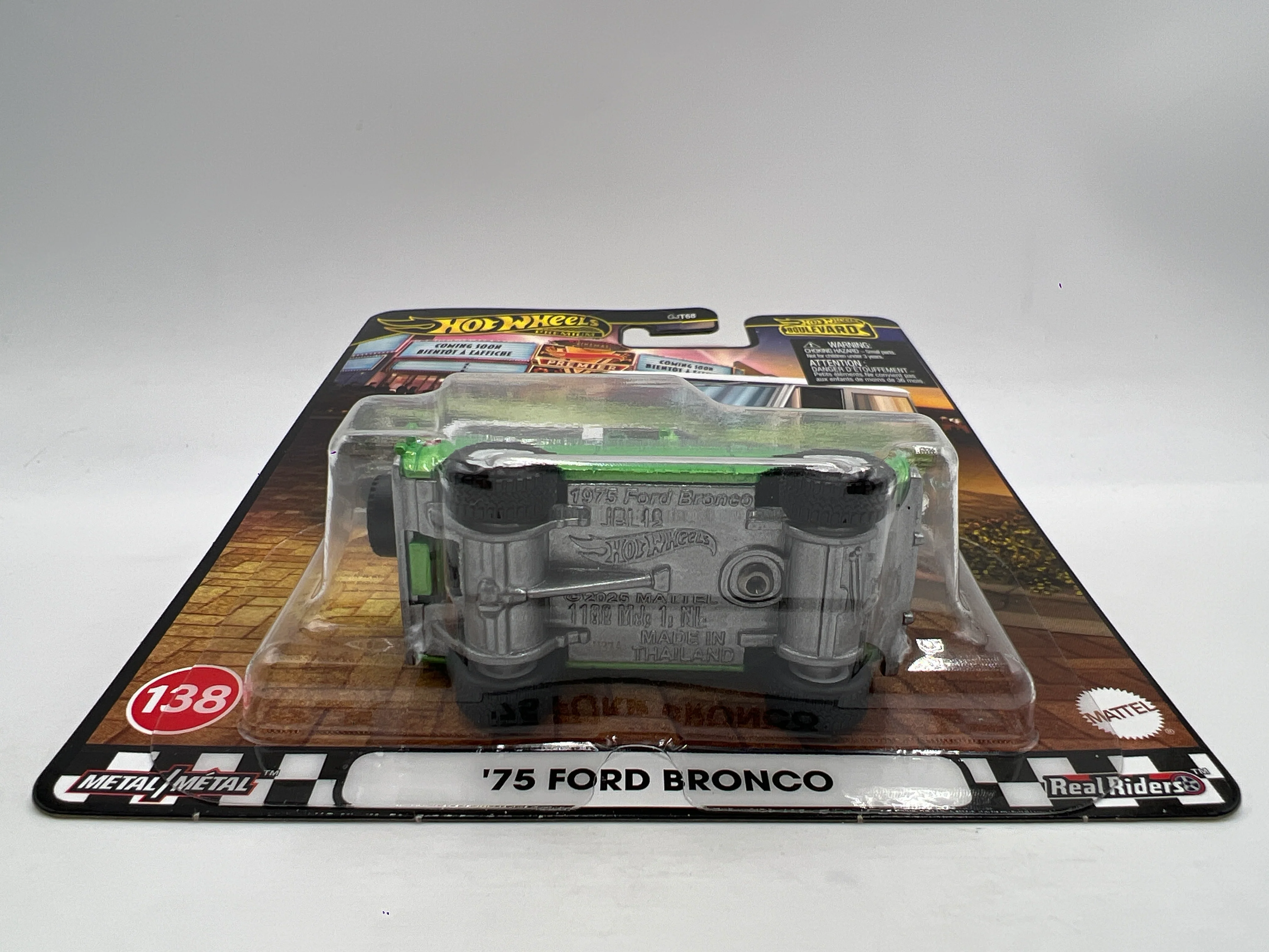 2025 Hot Wheels Premium Boulevard #138 75 Ford Bronco Green 260B - Image 5
