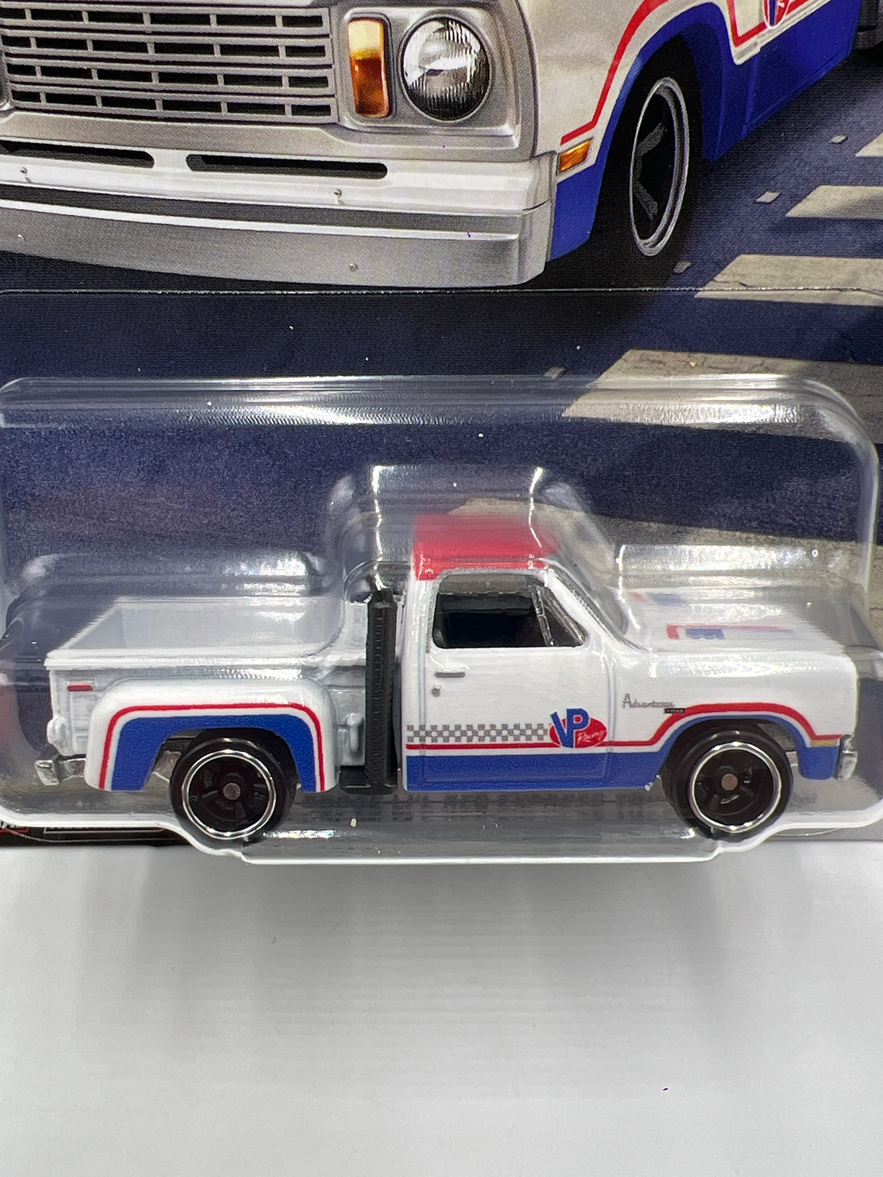 Hot Wheels Premium Boulevard #145 1978 Dodge Lil Red Express Truck VP Racing 262E - Image 2