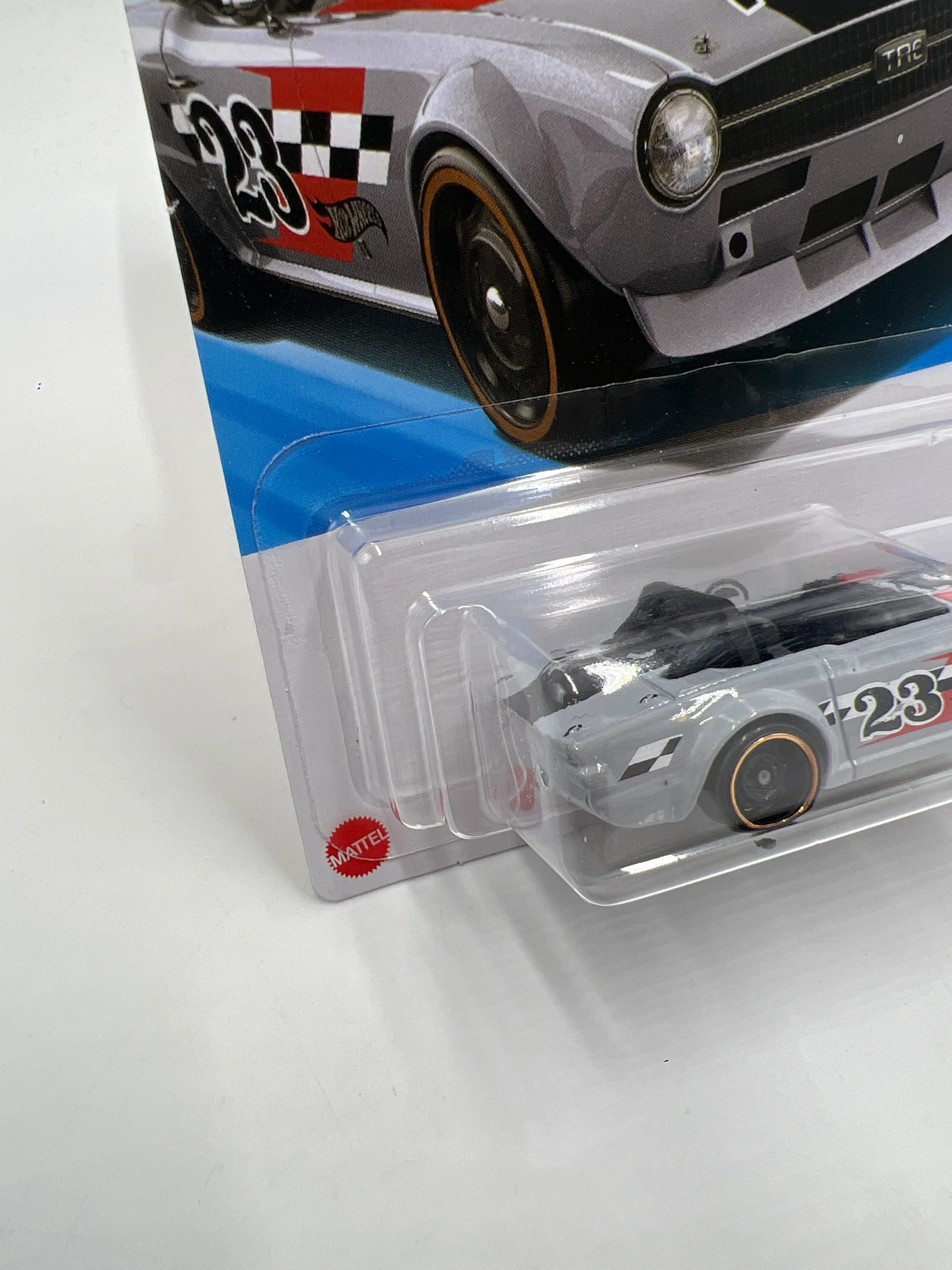 2025 Hot Wheels Q Case Track Champs Treasure Hunt #249 Triumph TR6 Light Gray 277G - Image 4