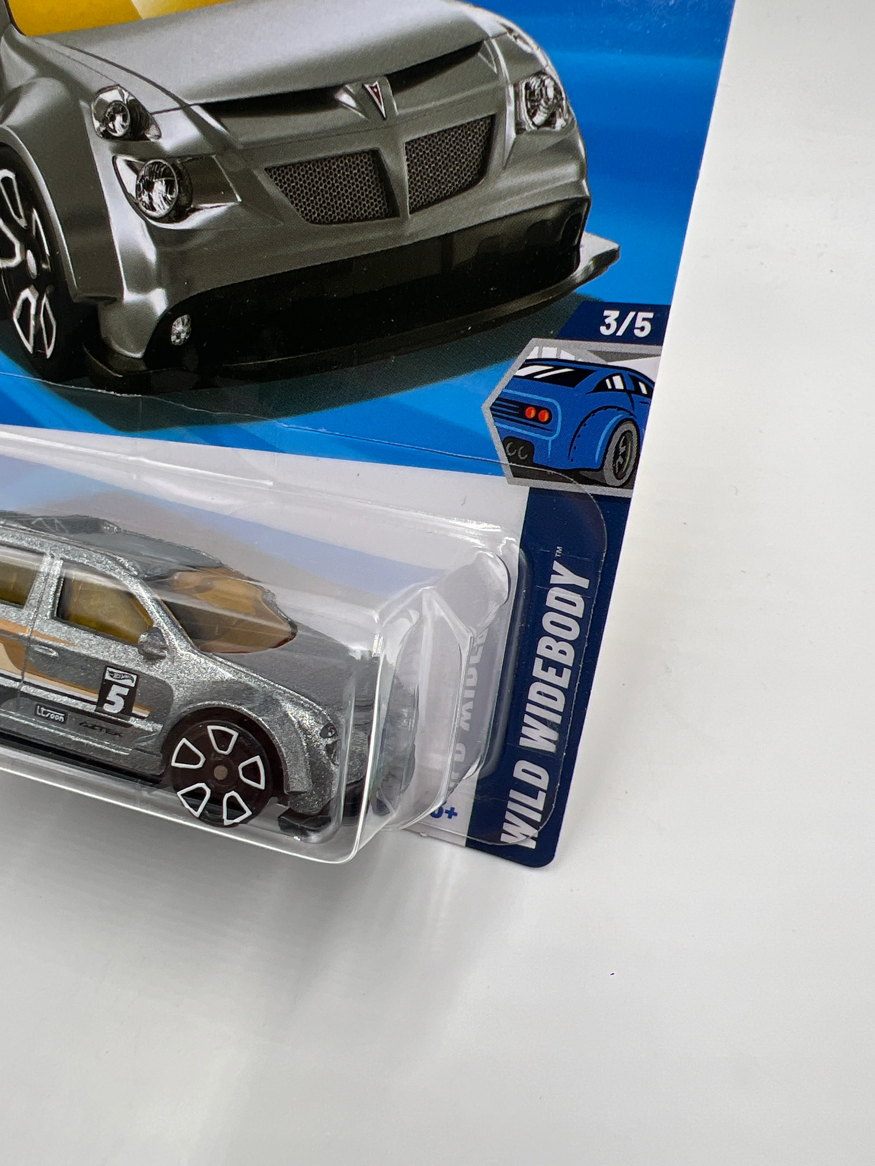 2025 Hot Wheels Q Case Wild Widebody #205 Pontiac Aztek Custom Silver 59D - Image 3