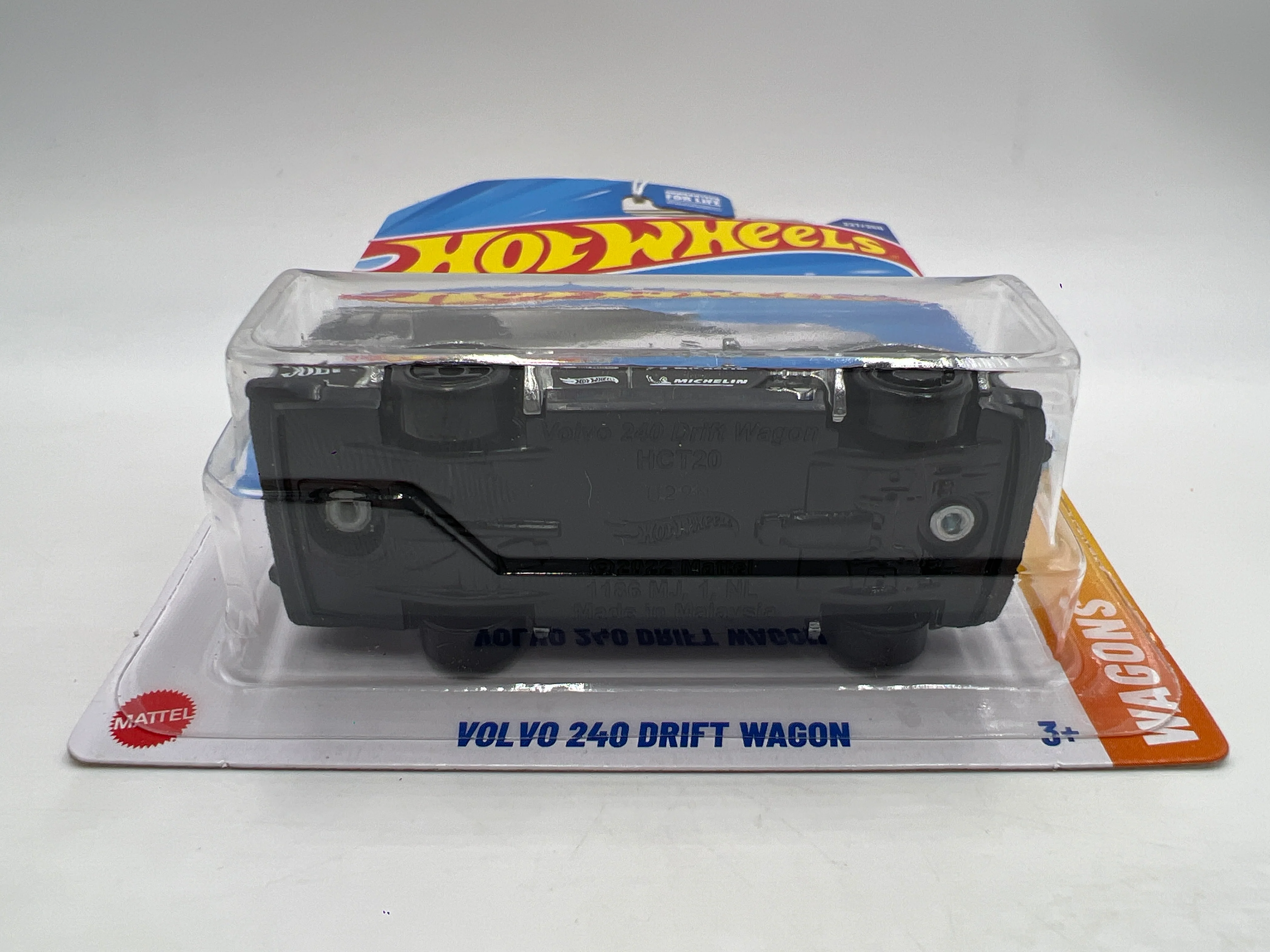 2025 Hot Wheels Q Case Wagons Zamac 11 #227 Volvo 240 Drift Wagon 147C - Image 5