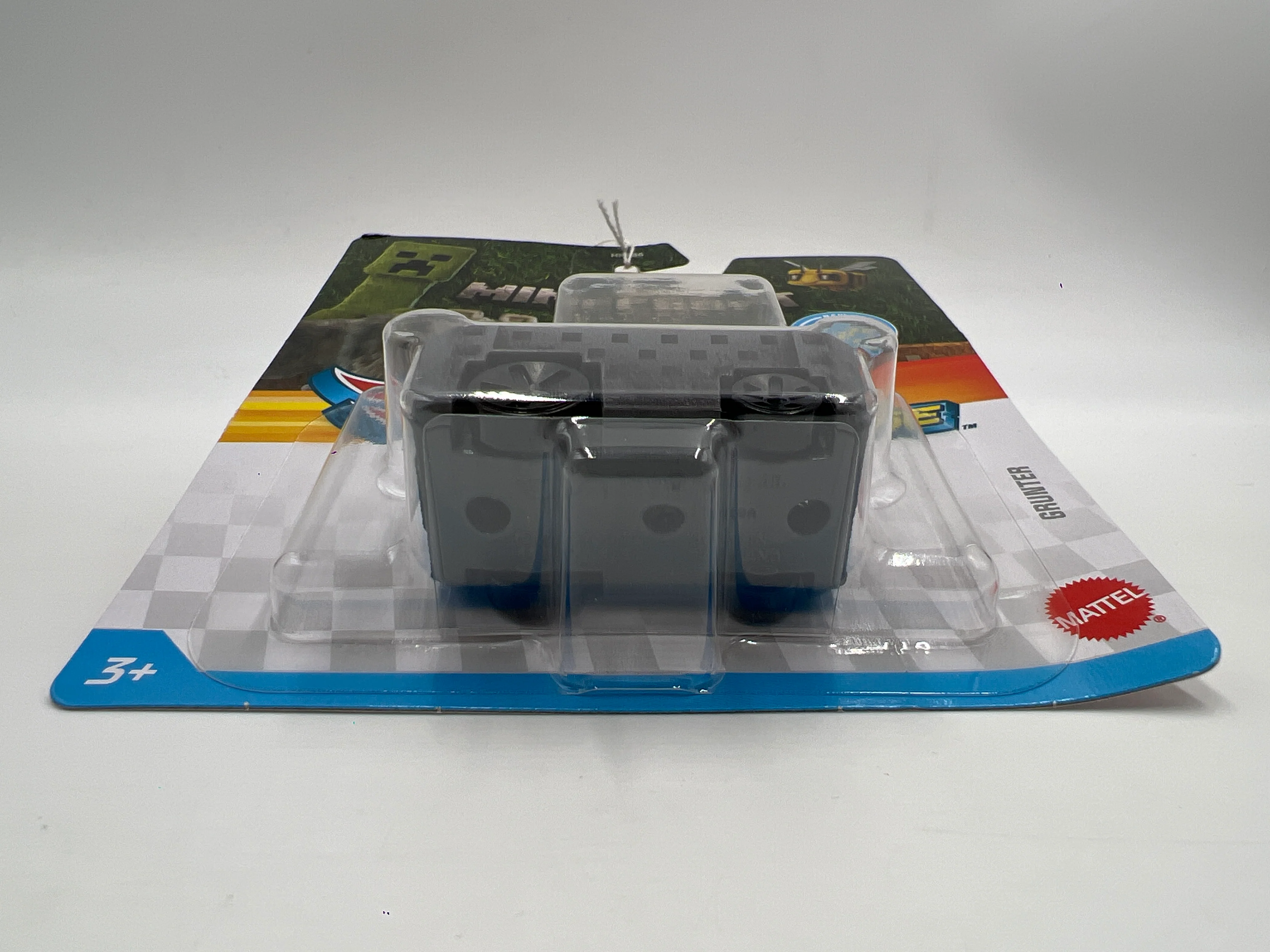 2025 Hot Wheels Racer Verse A Minecraft Movie Grunter 111B - Image 5