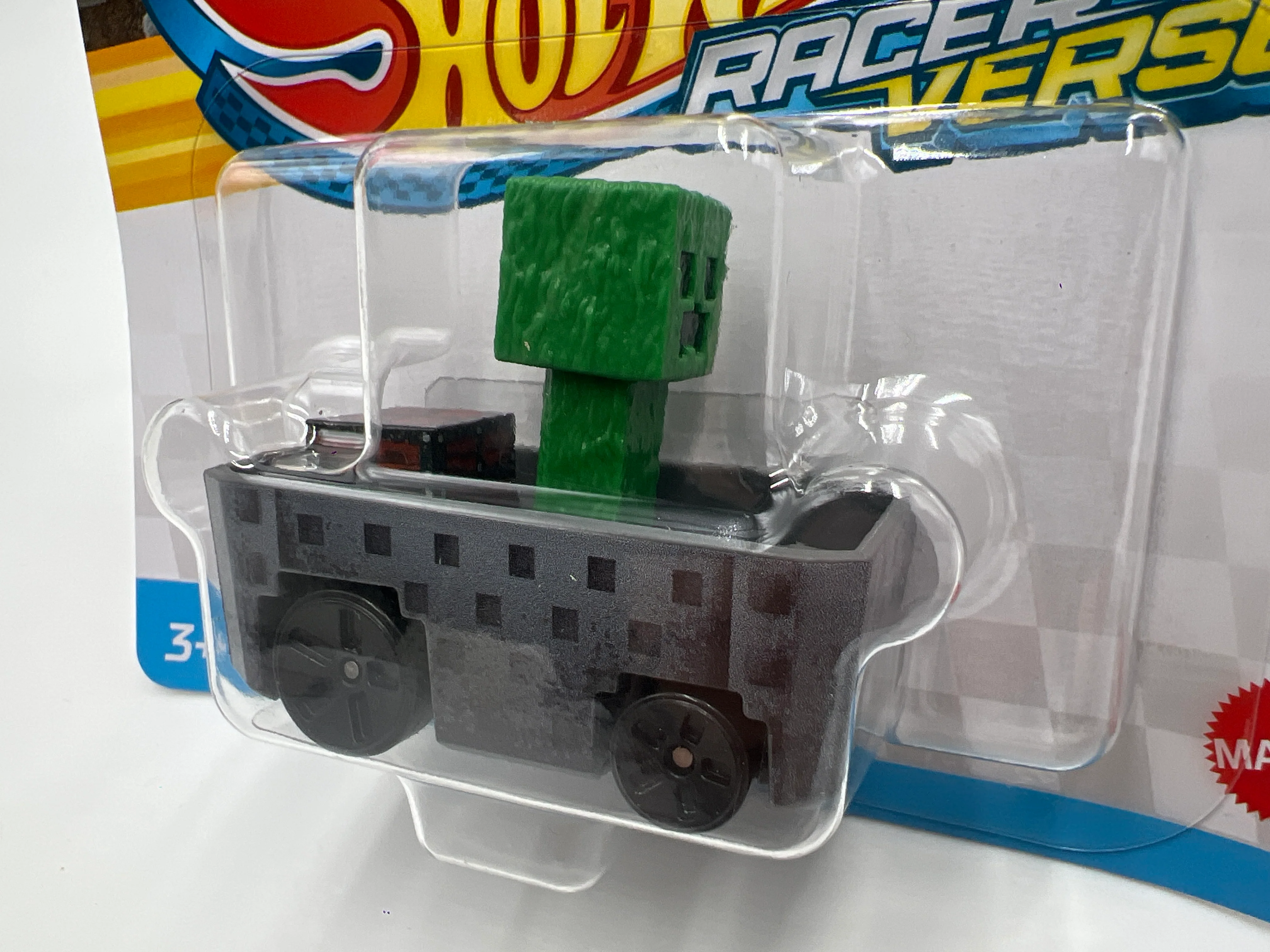 2025 Hot Wheels Racer Verse A Minecraft Movie Creeper 111C - Image 2