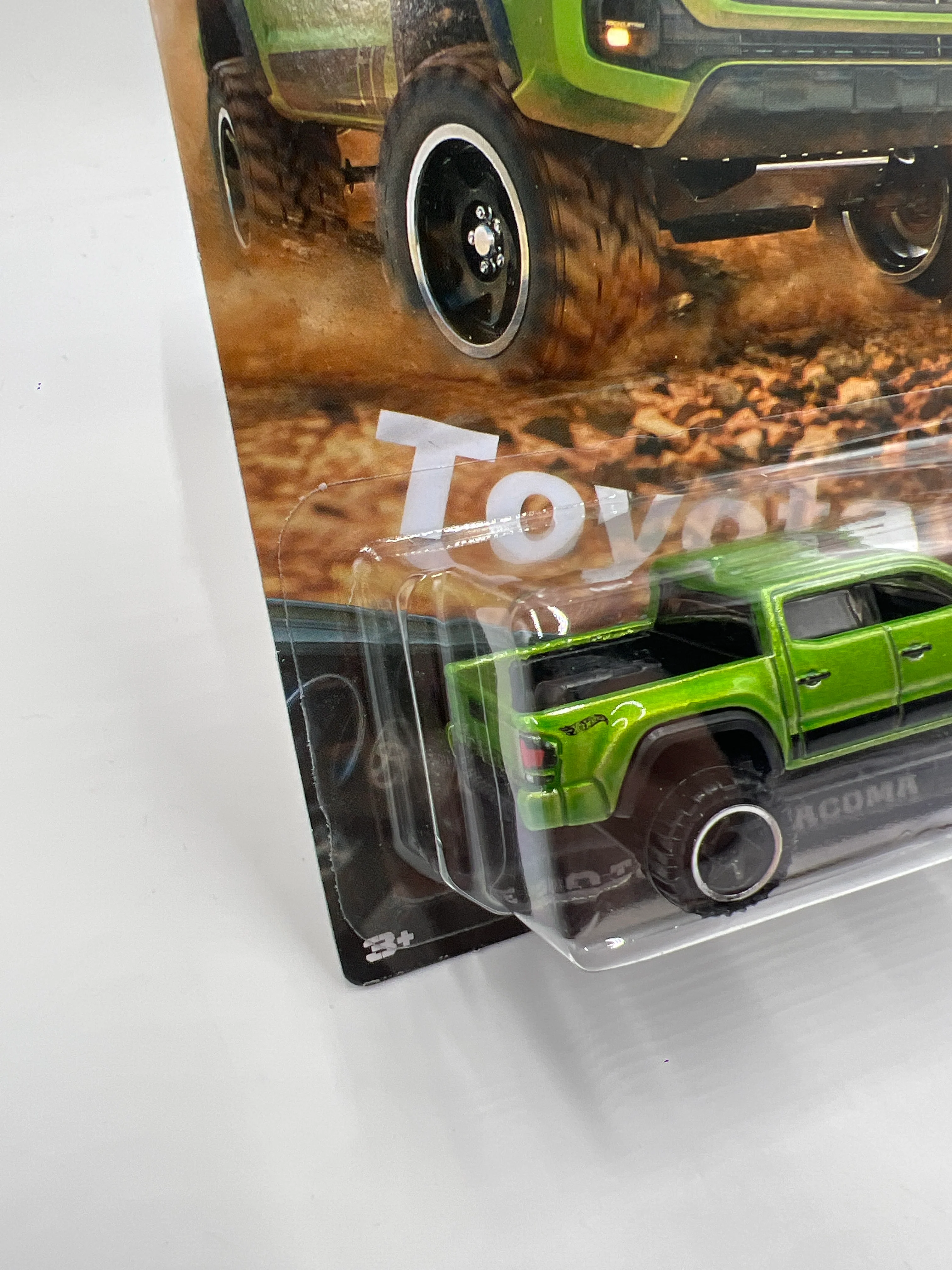 2025 Hot Wheels Silver Series Toyota Set #2 20 Toyota Tacoma Green 163B - Image 4