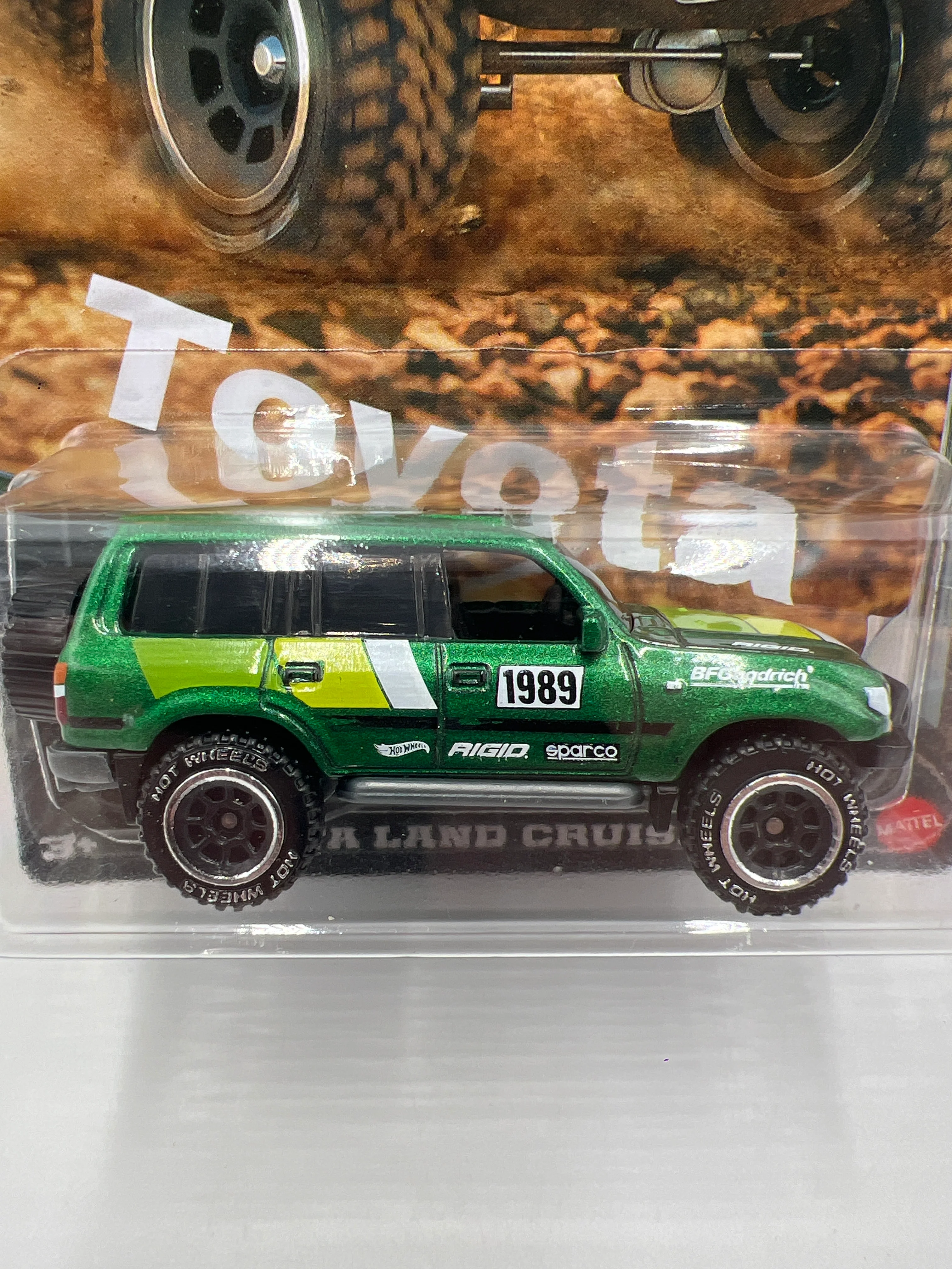 2025 Hot Wheels Silver Series Toyota Set #4 Toyota Land Cruiser 80 Green cracked blister 163D - Image 2