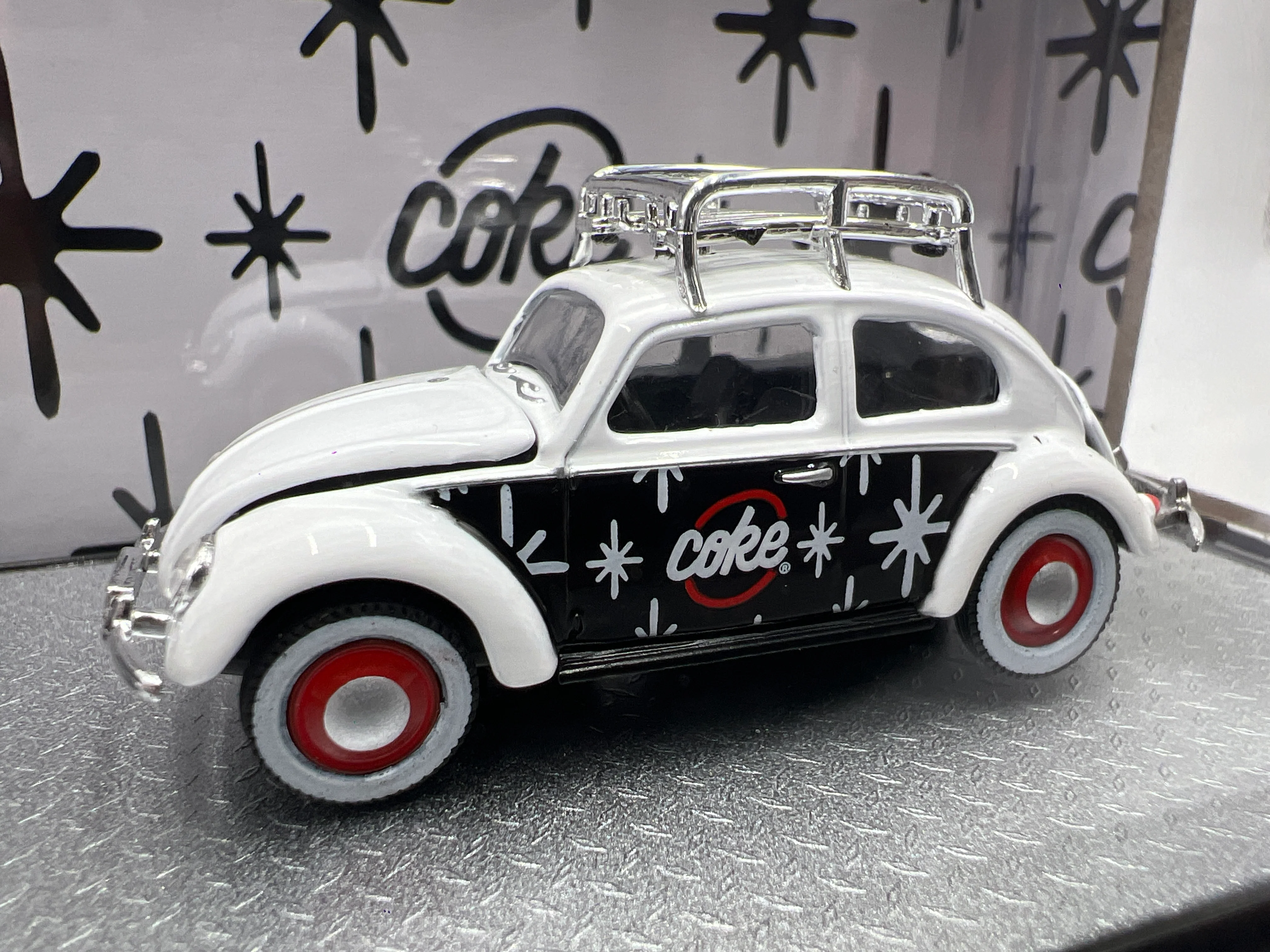 2025 M2 Machines Auto Haulers Coca Cola 1960 VW Double Cab Truck & 1953 VW Beetle Deluxe U.S.A. Model TW36 - Image 5
