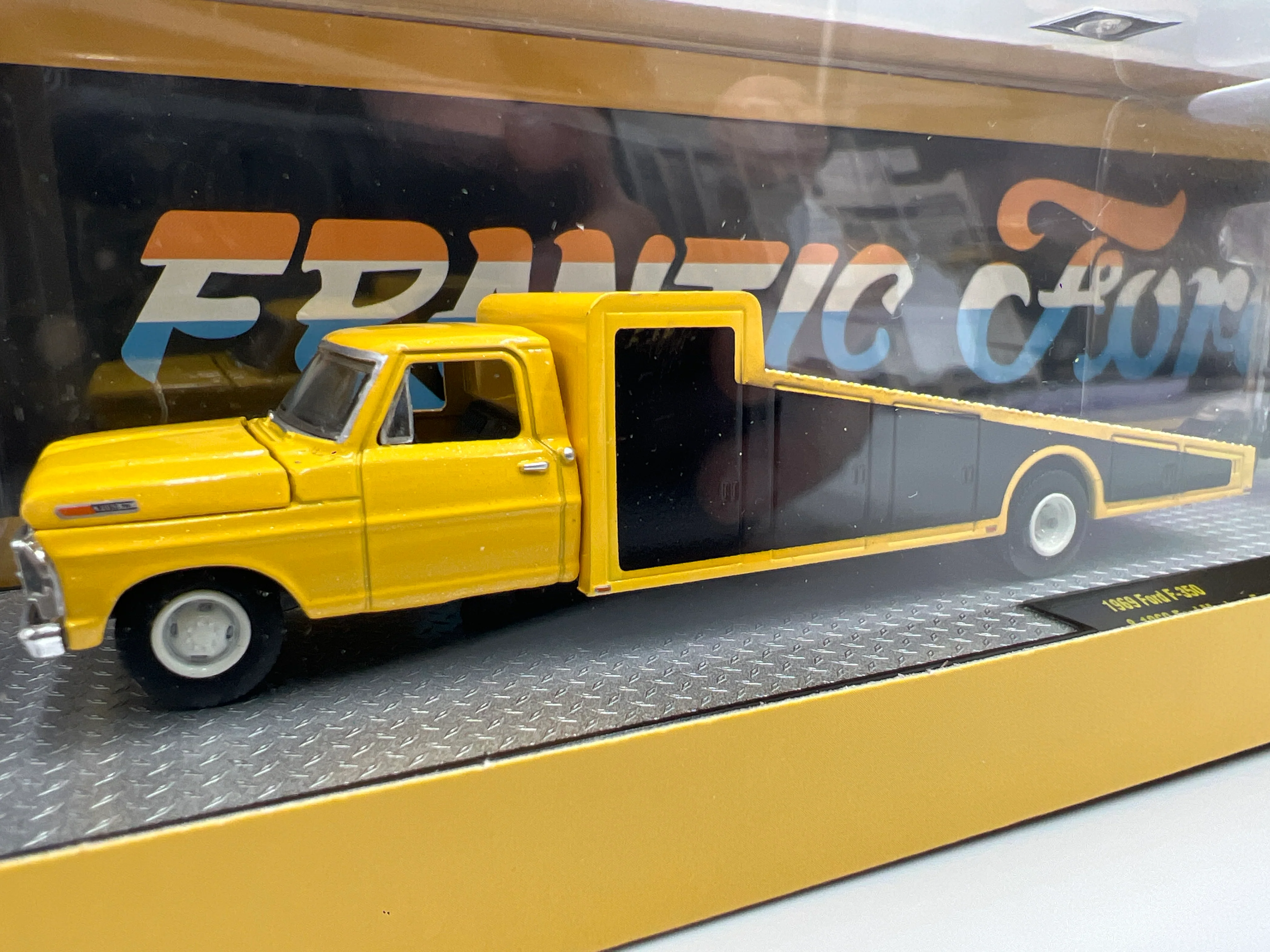 2025 M2 Machines Auto Haulers 1969 Ford F-350 & Mustang Funny Car Frantic Ford S44 - Image 2