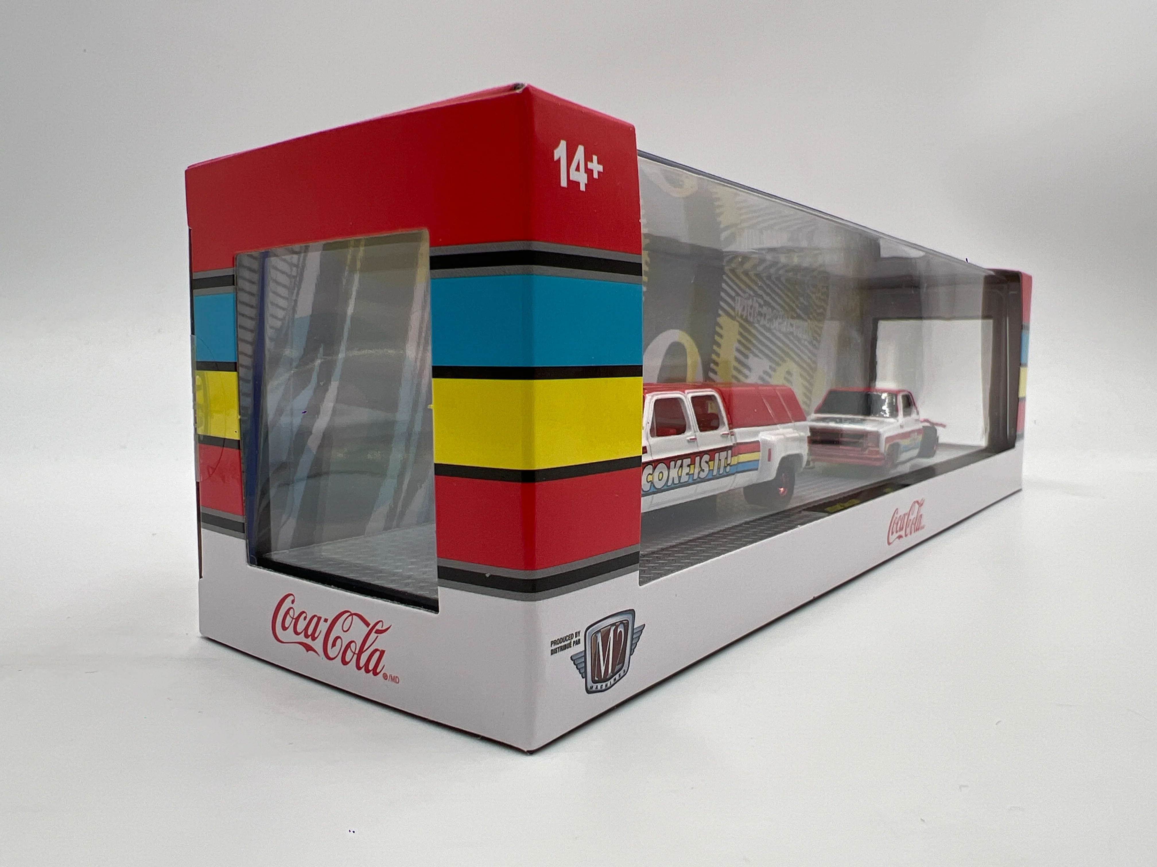 2025 M2 Machines Auto Haulers CHASE Coca Cola 1973 GMC Sierra 3500 & 1976 GMC Sierra Grande TW37 - Image 4
