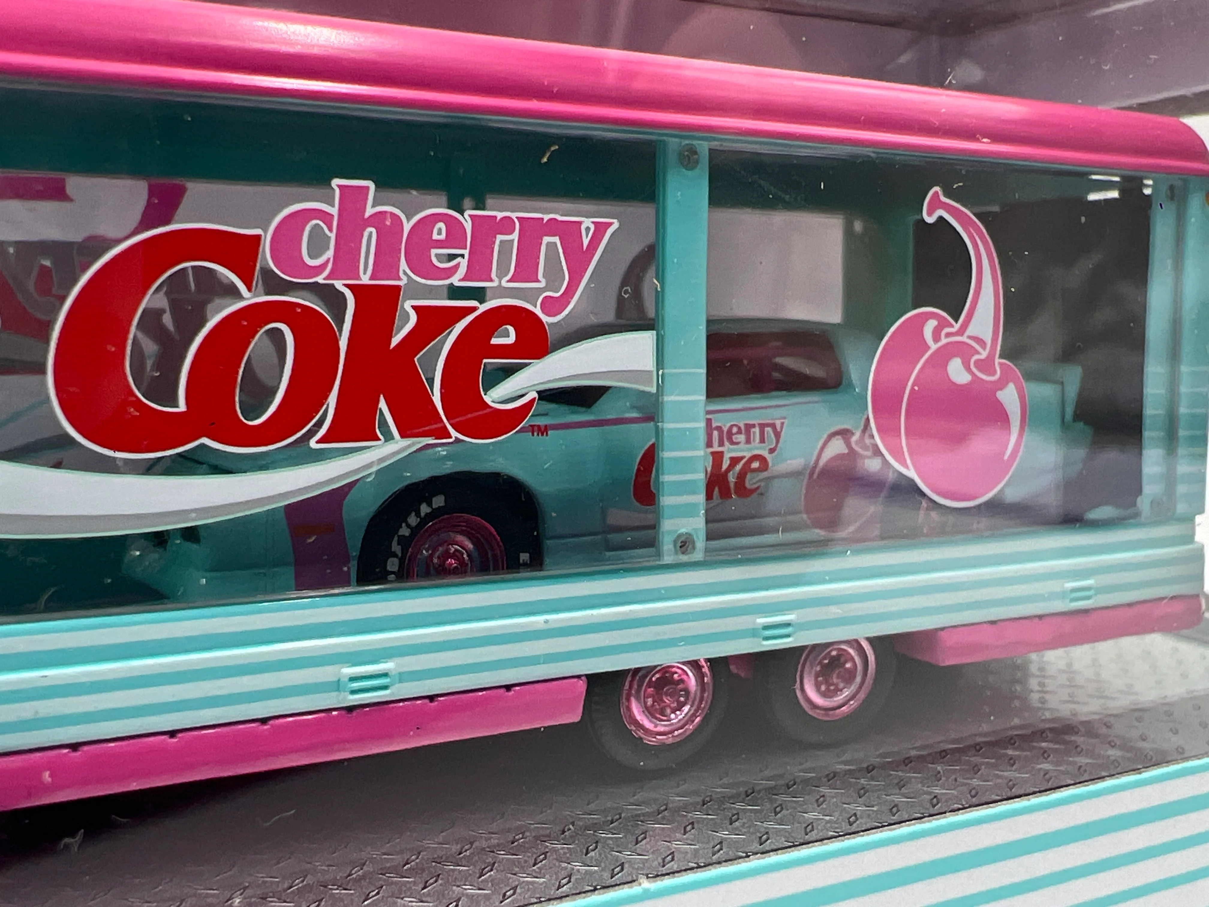 M2 Machines Auto Haulers Cherry Coke CHASE 1973 Chevrolet Cheyenne Super 30 & 1985 Camaro IROC-Z TW40 - Image 3