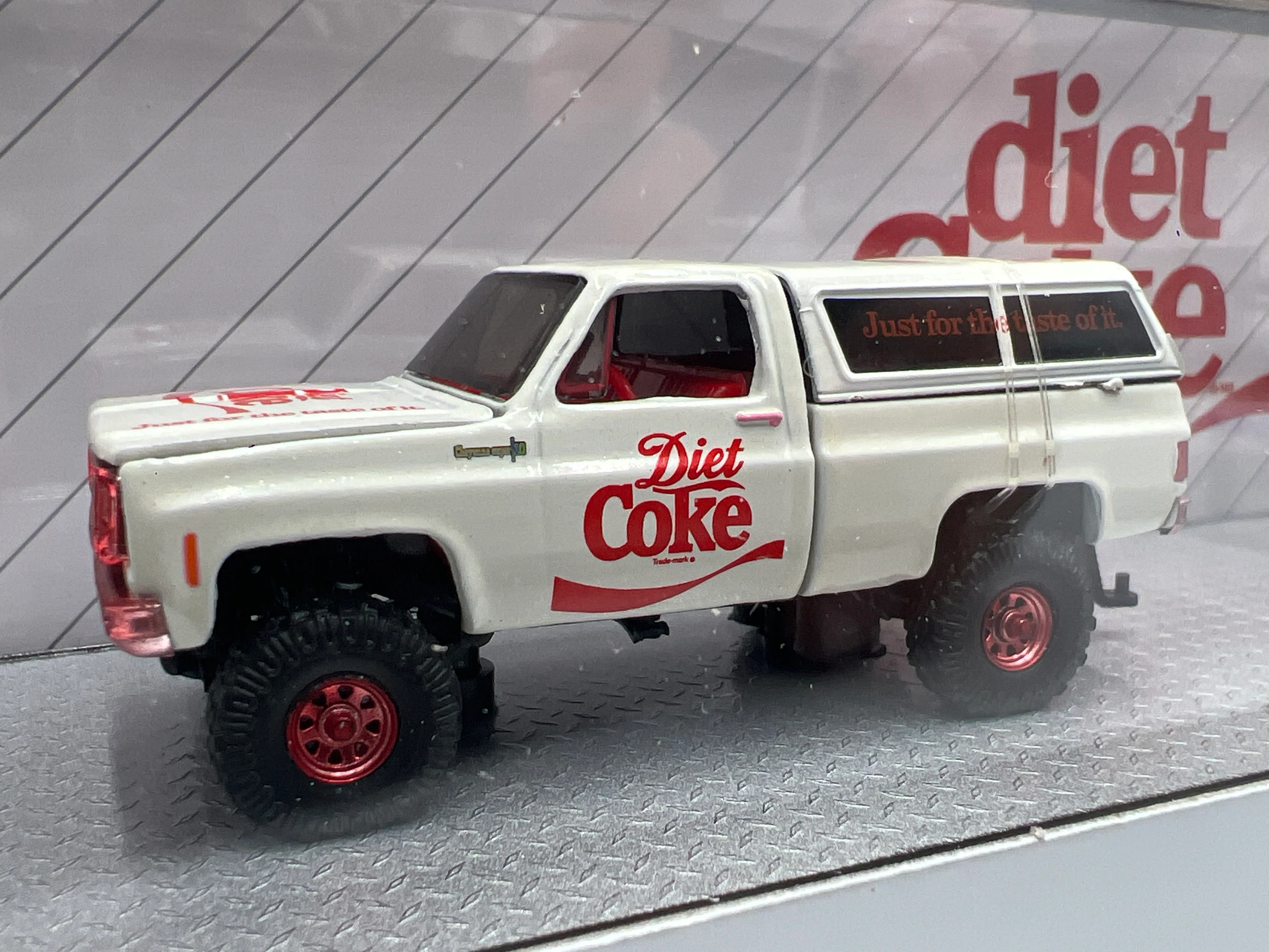 2025 M2 Machines Auto Haulers Diet Coke CHASE 1973 Chevrolet Cheyenne Super 10 4x4 & 1985 Chevrolet Camaro IROC-Z TW39 - Image 2