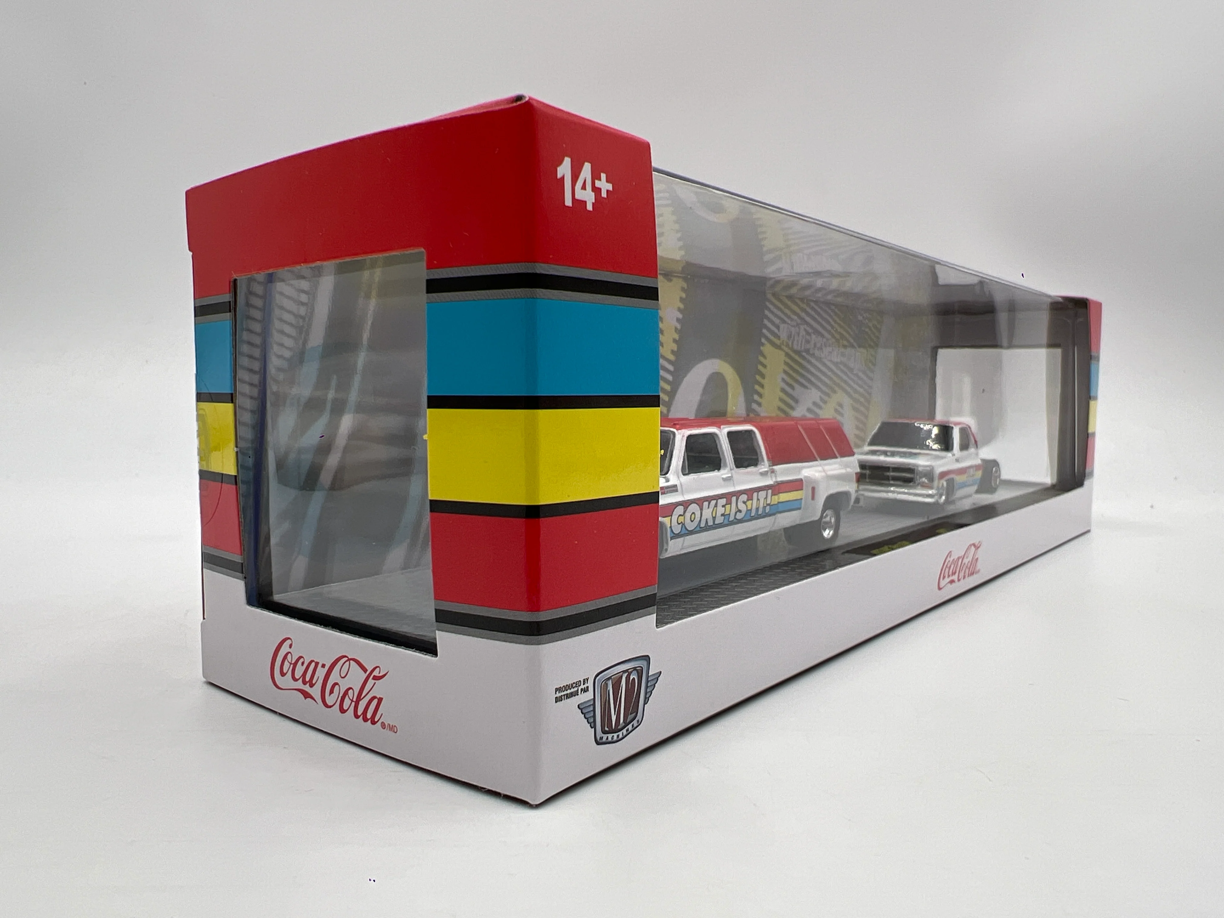 2025 M2 Machines Auto Haulers Coca Cola 1973 GMC Sierra 3500 & 1976 GMC Sierra Grande TW37 - Image 5
