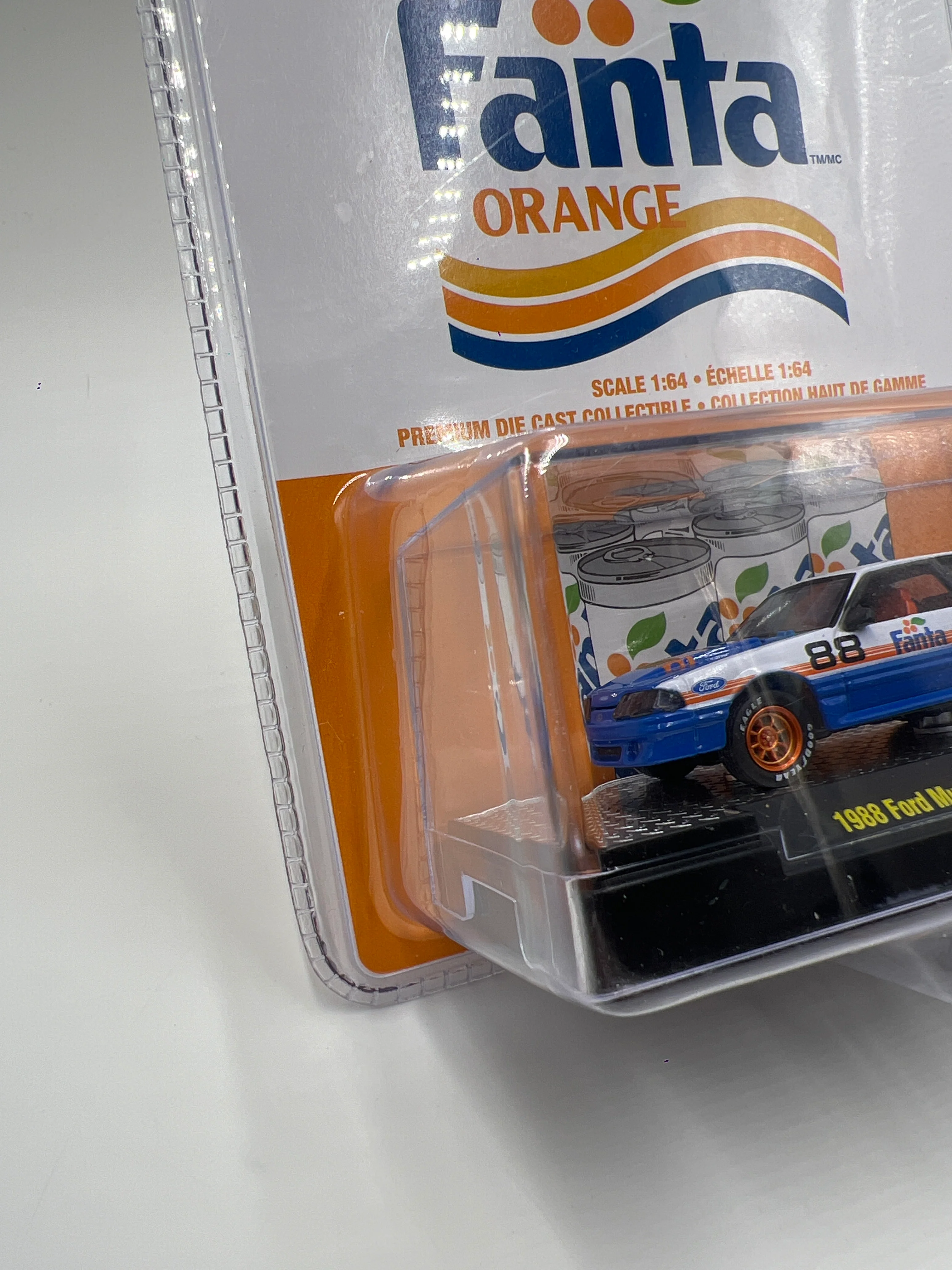 M2 Machines Fanta CHASE 1988 Ford Mustang GT A07 - Image 4
