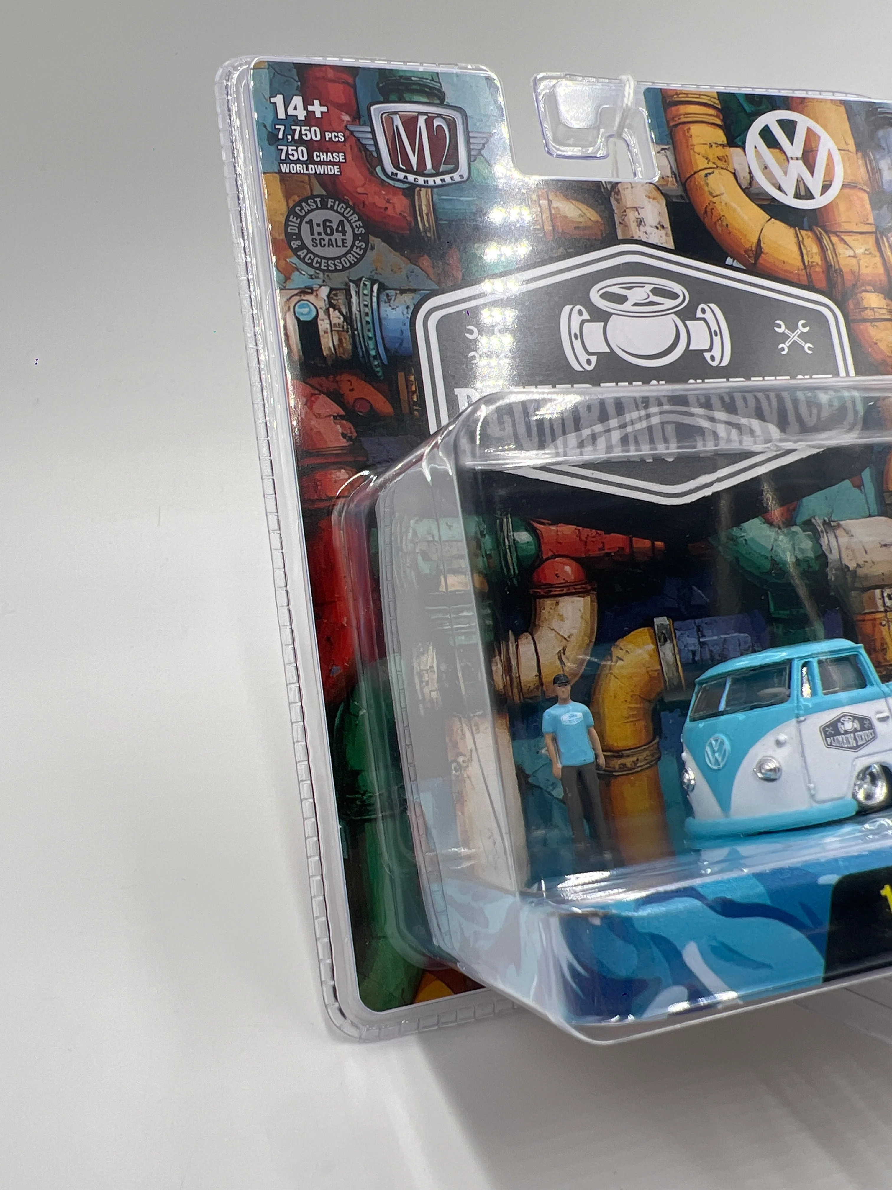 2025 M2 Machines Diorama Plumbing Service 1960 VW Single Cab Truck R15 196C - Image 4