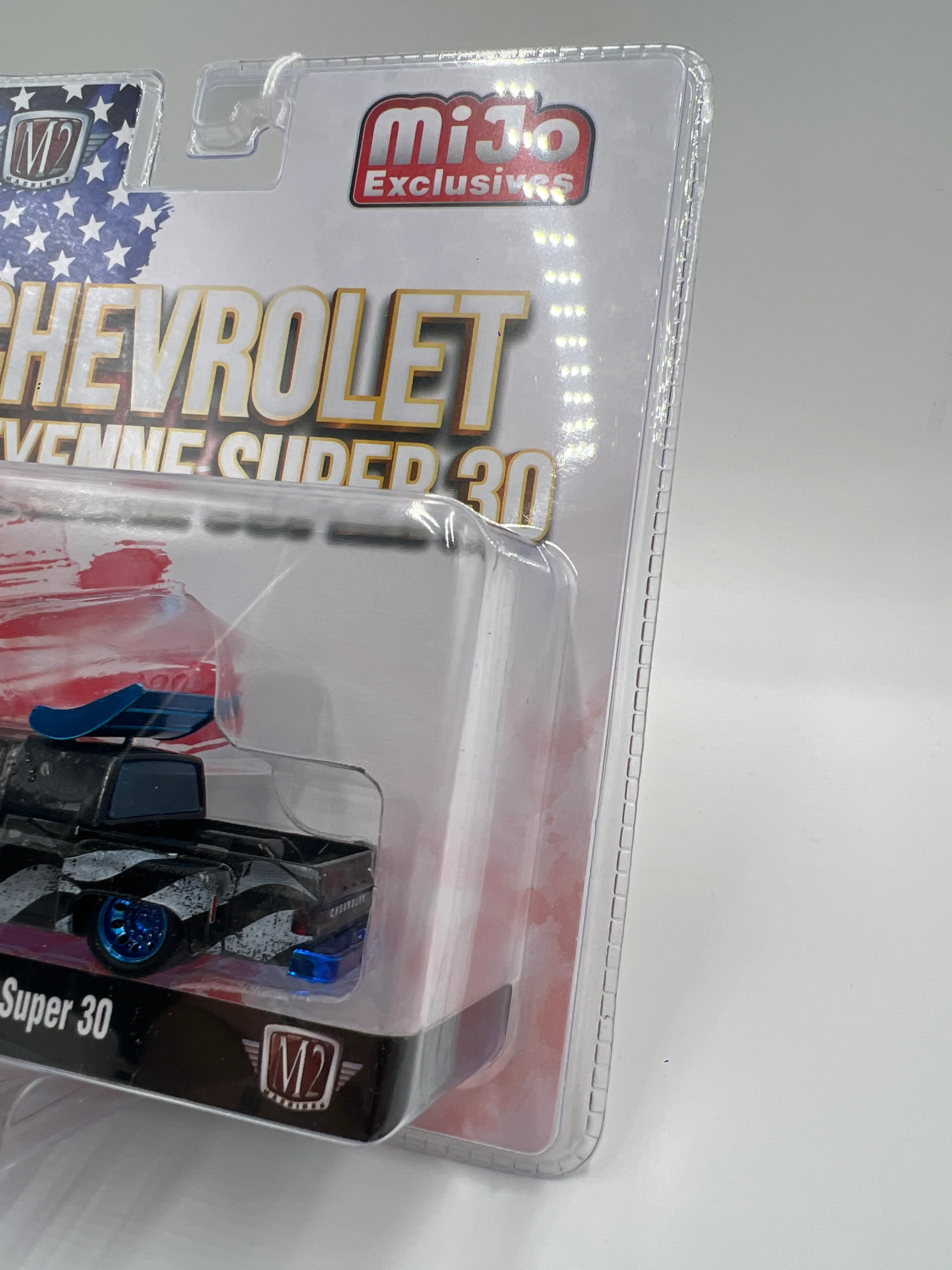 2025 M2 Machines Mijo Exclusives Stars & Stripes CHASE 1973 Chevrolet Cheyenne Super 30 Black - Image 3