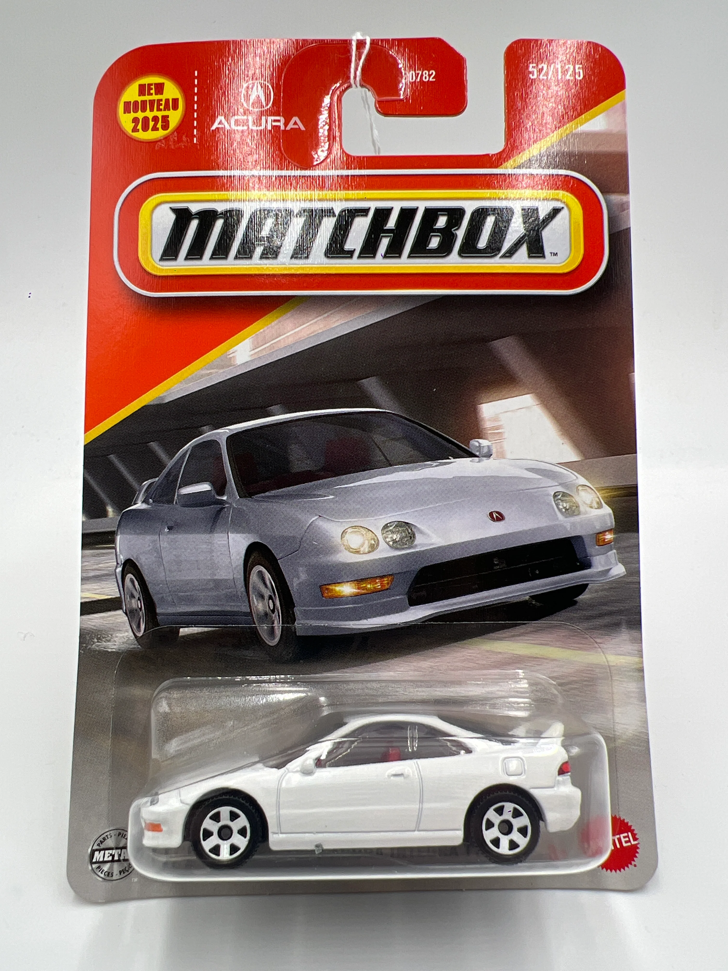 2025 Matchbox #52 1997 Acura Integra Type R White 215A - Image 2