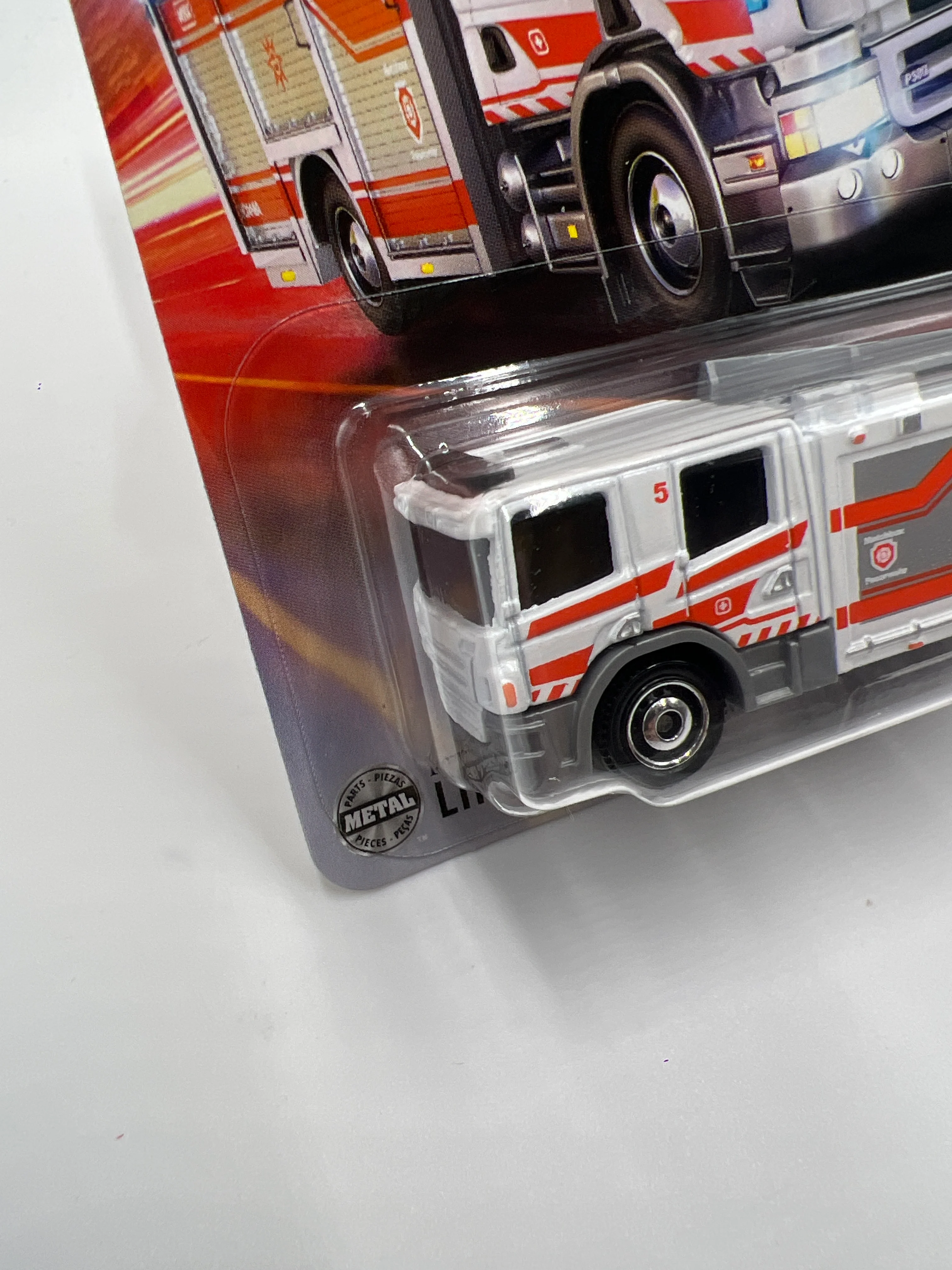 2025 Matchbox #16 Scania P 360 Fire Truck White 215G - Image 5