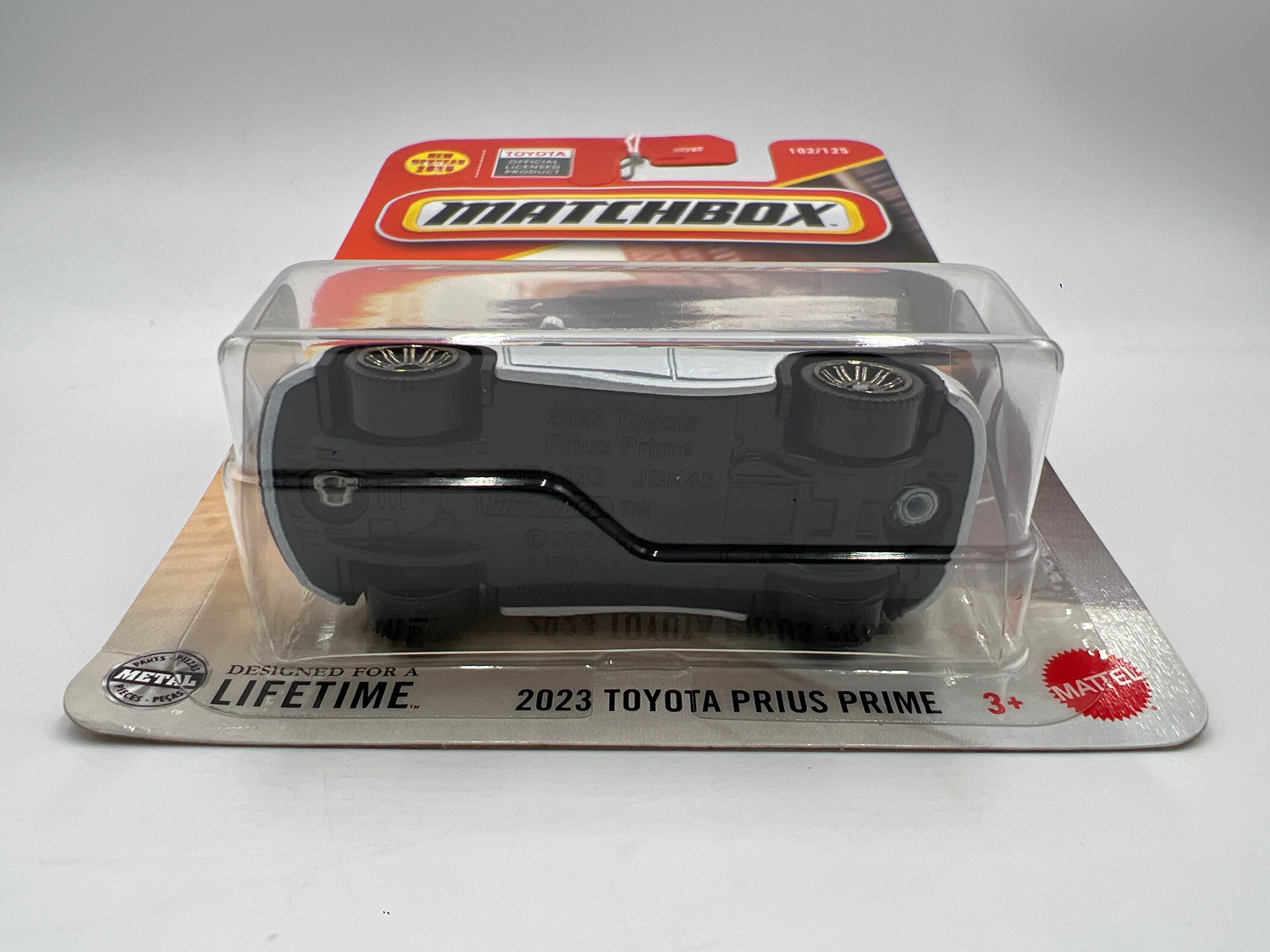 2025 Matchbox #102 2023 Toyota Prius Prime White 213O - Image 6