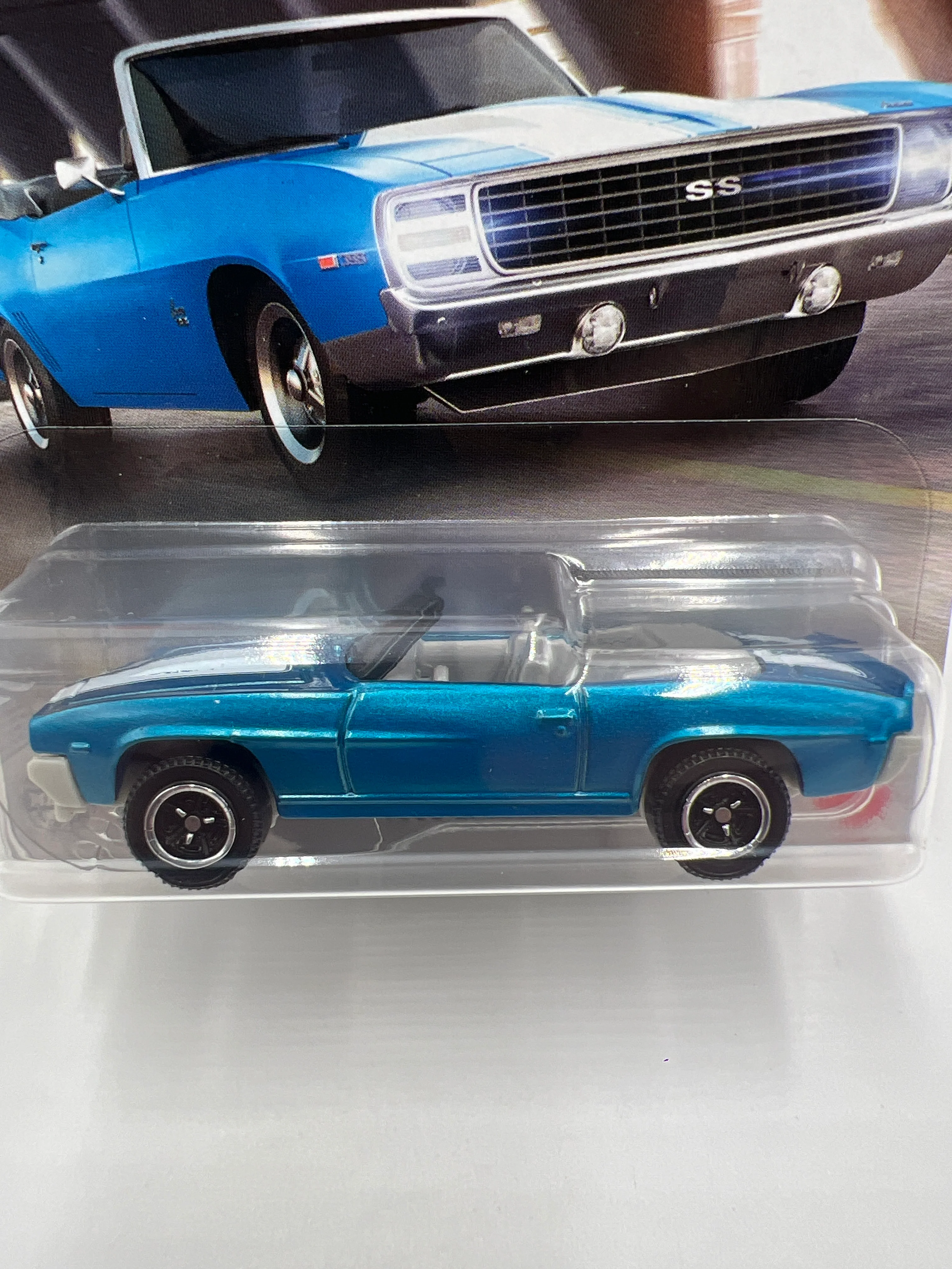 2025 Matchbox #72 1969 Camaro SS 396 Blue 215i - Image 2