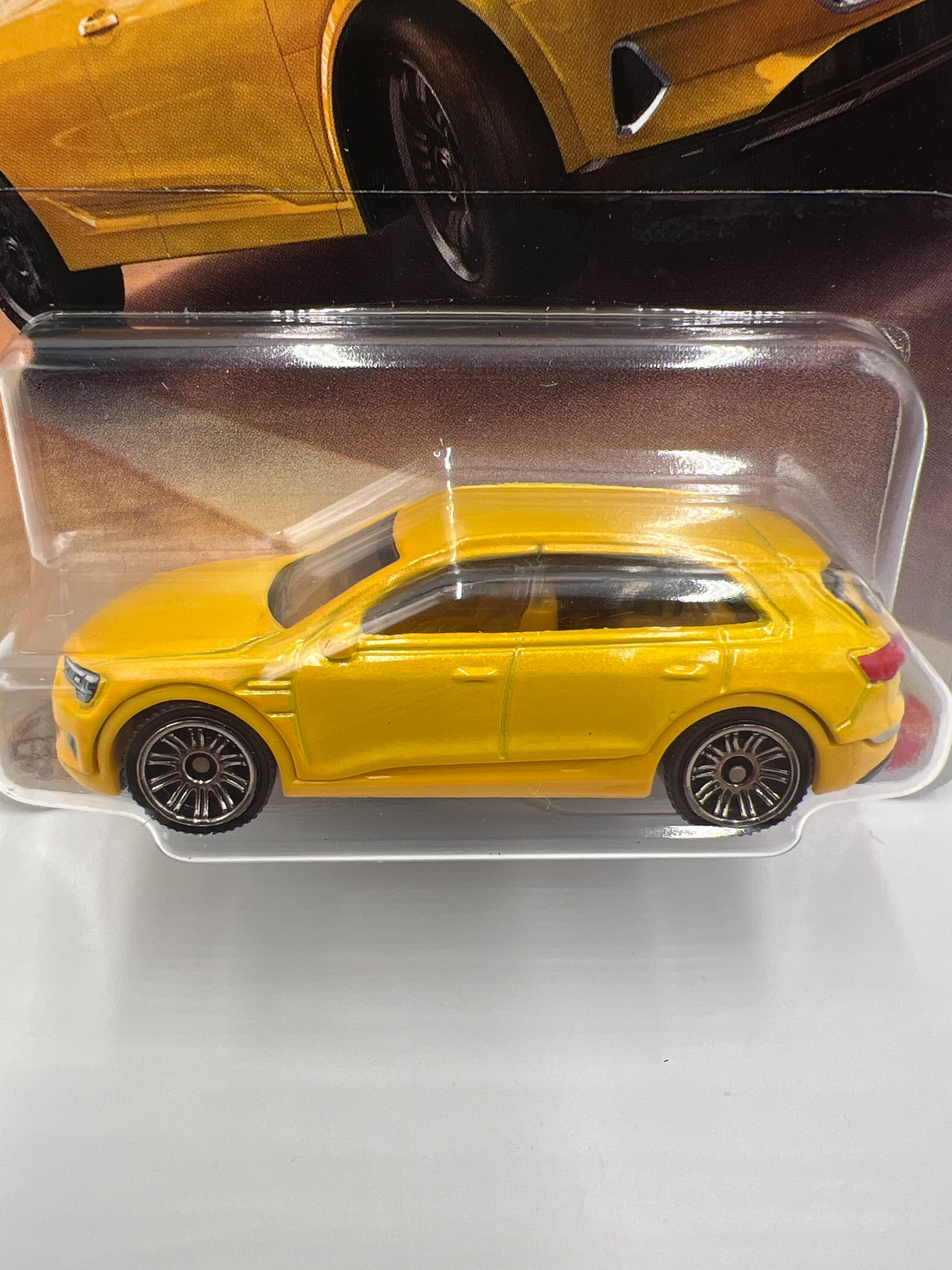 2025 Matchbox #98 Audi E-Tron Yellow 207D - Image 2
