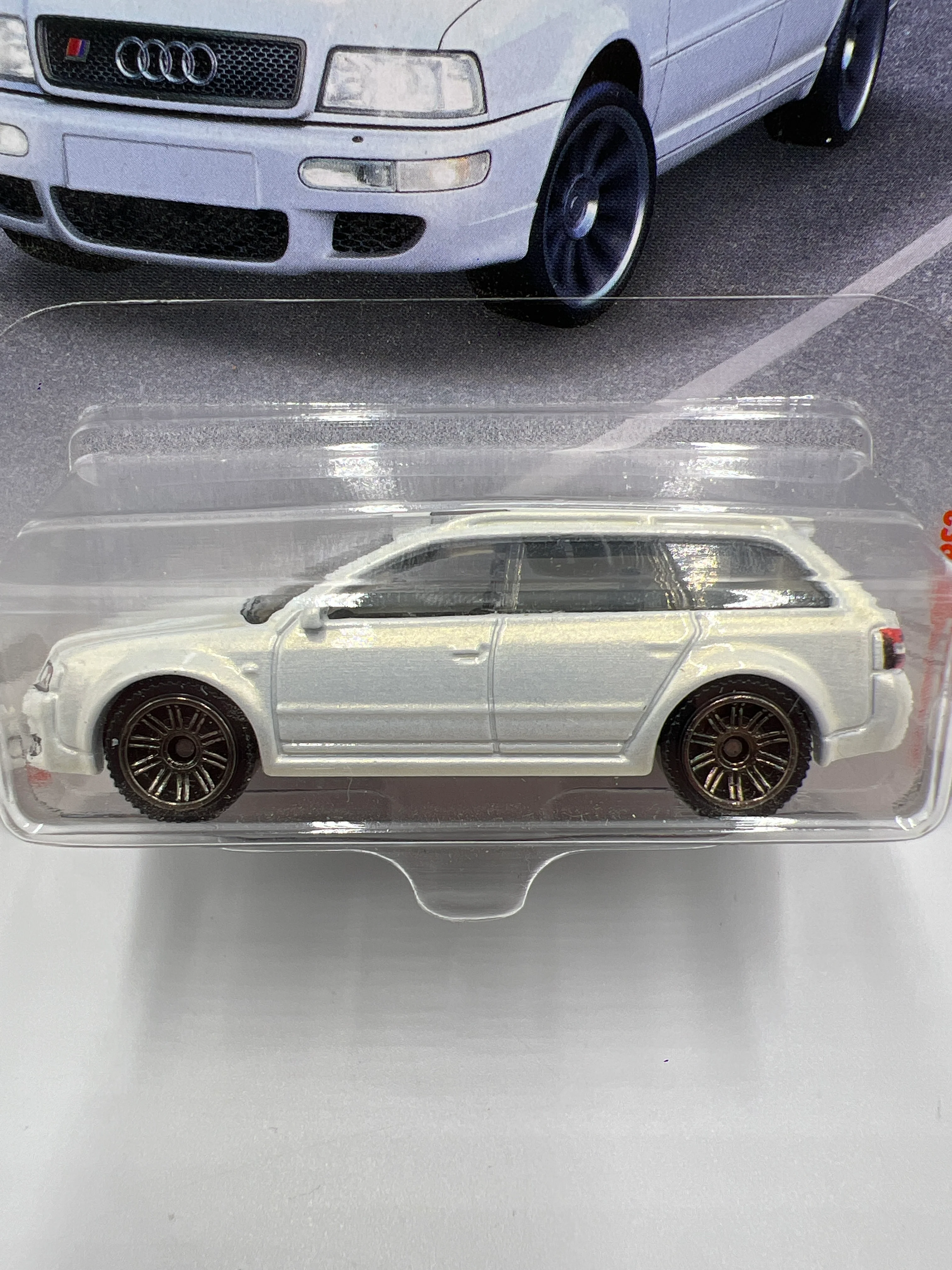 Matchbox Road Trip #20 94 Audi Avant RS2 White 214F - Image 3