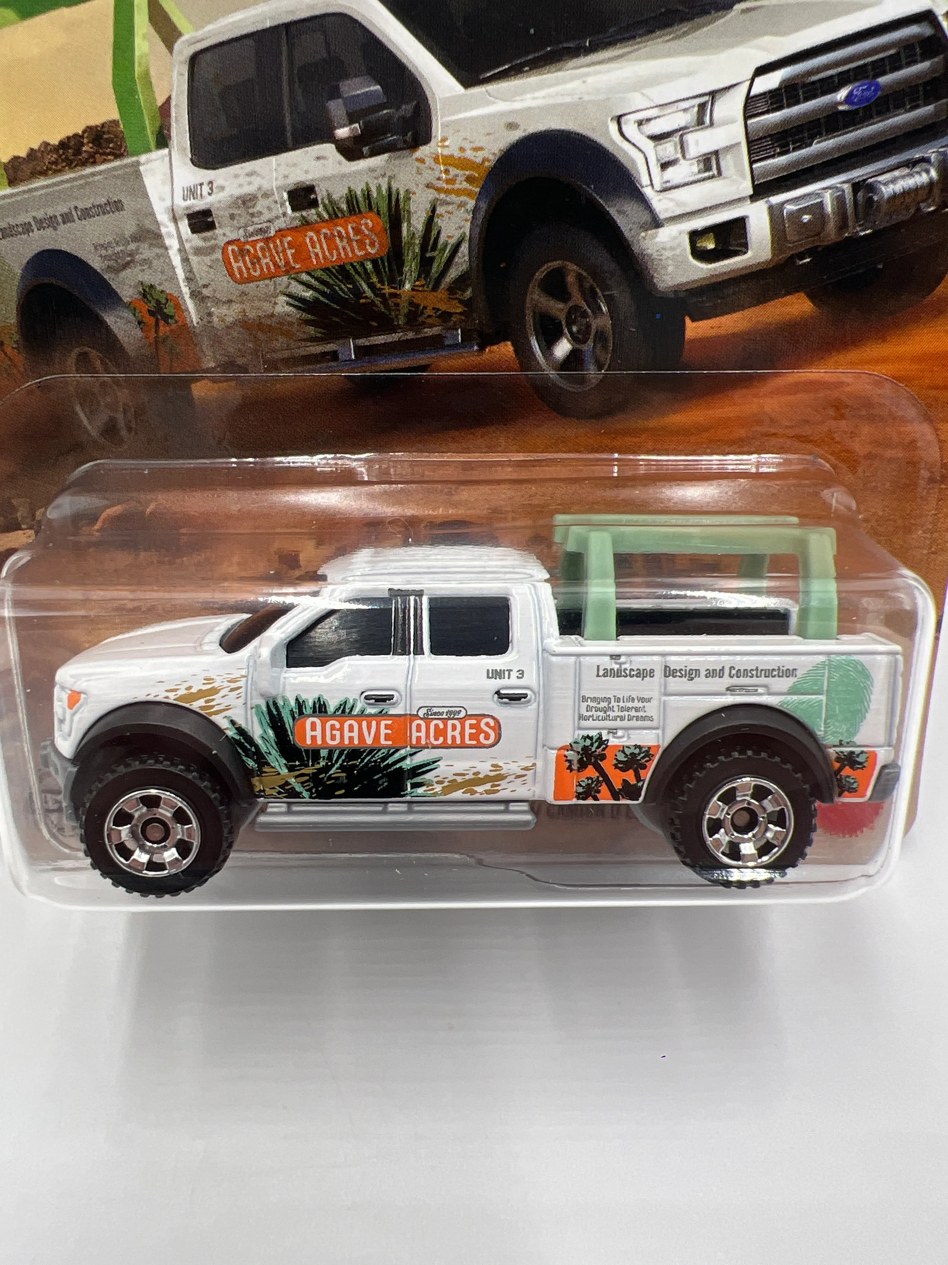 2025 Matchbox #113 2015 Ford F-150 Contractor Truck White 216C - Image 2