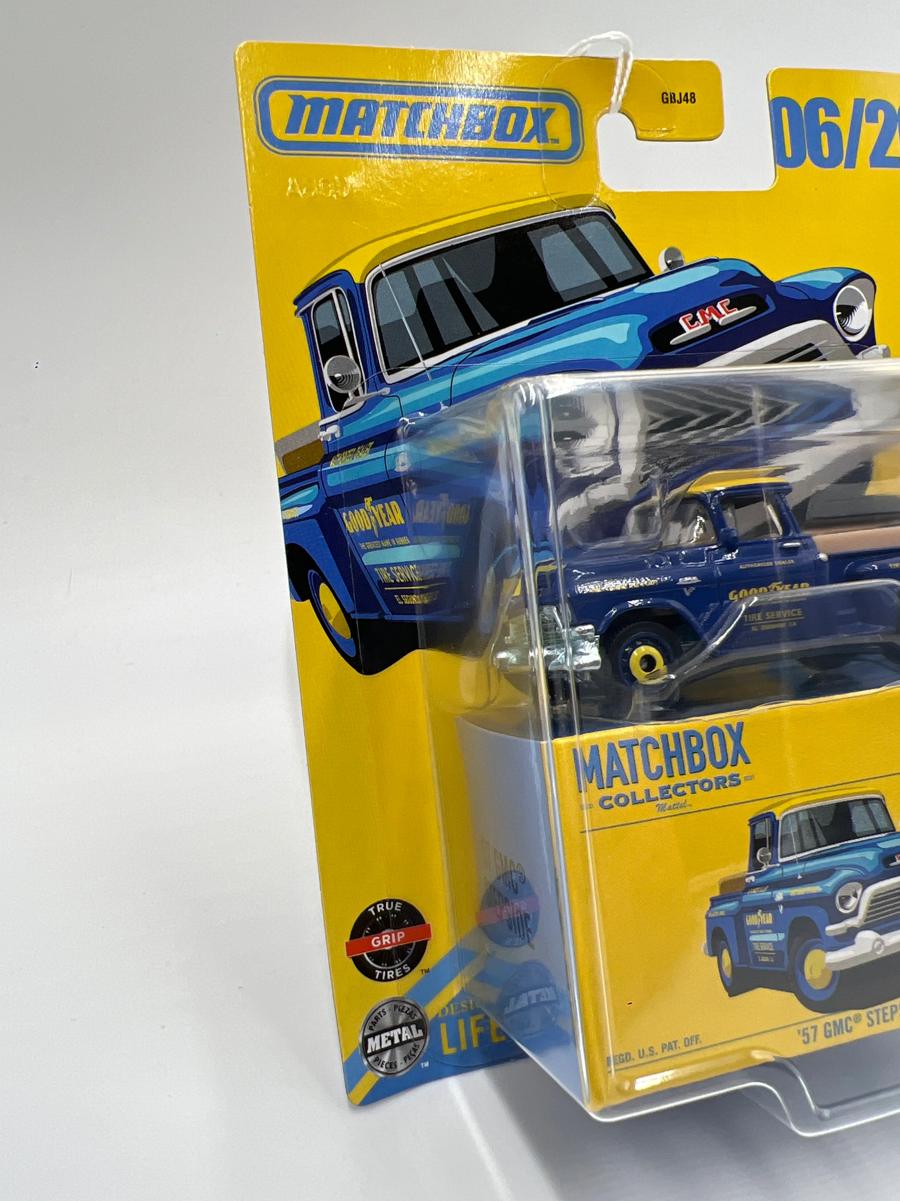 2025 Matchbox Collectors #6 57 GMC Stepside Blue Goodyear 169C - Image 4