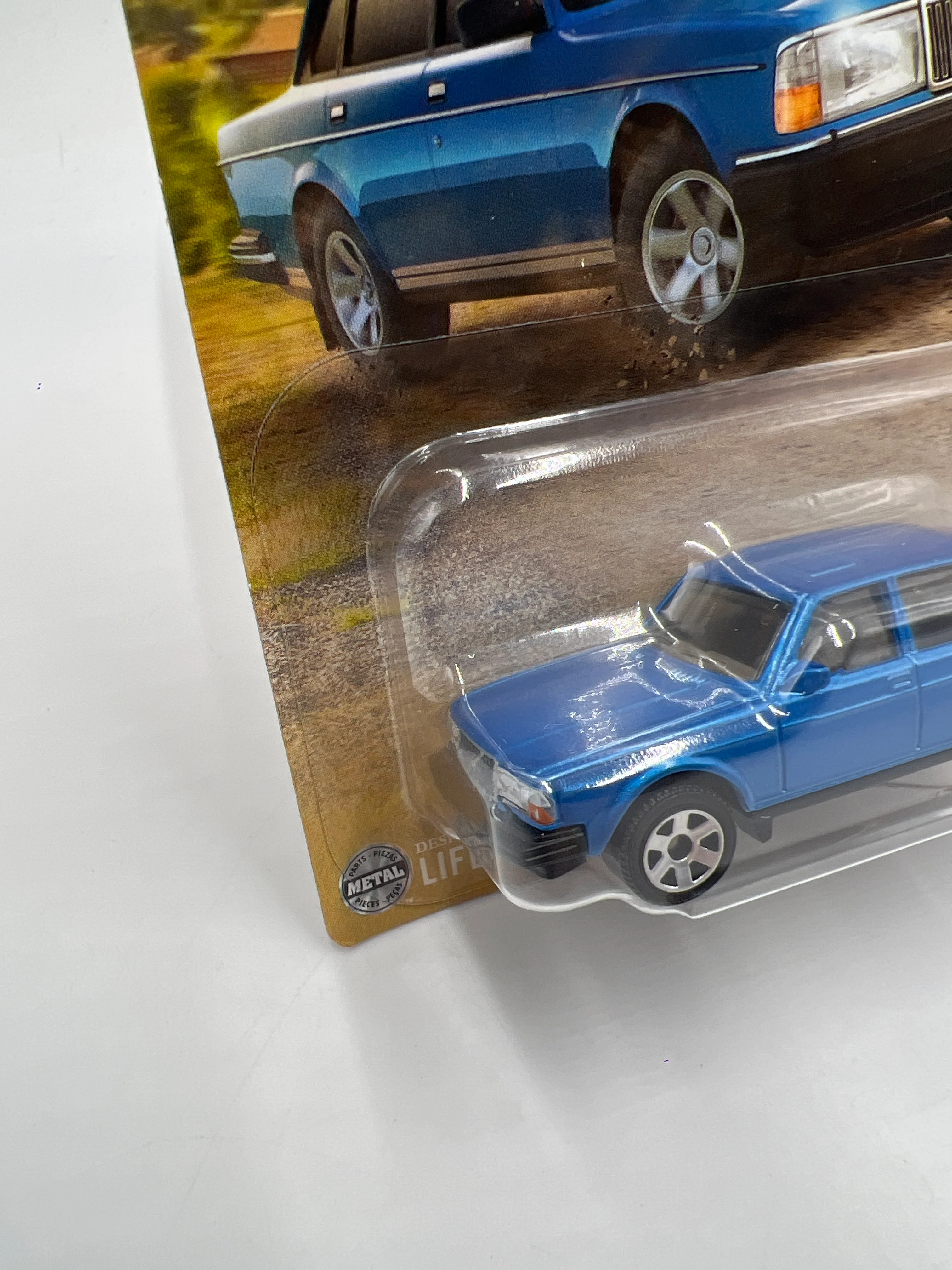 2025 Matchbox European Series #1 1986 Volvo 240 Blue 163F - Image 4
