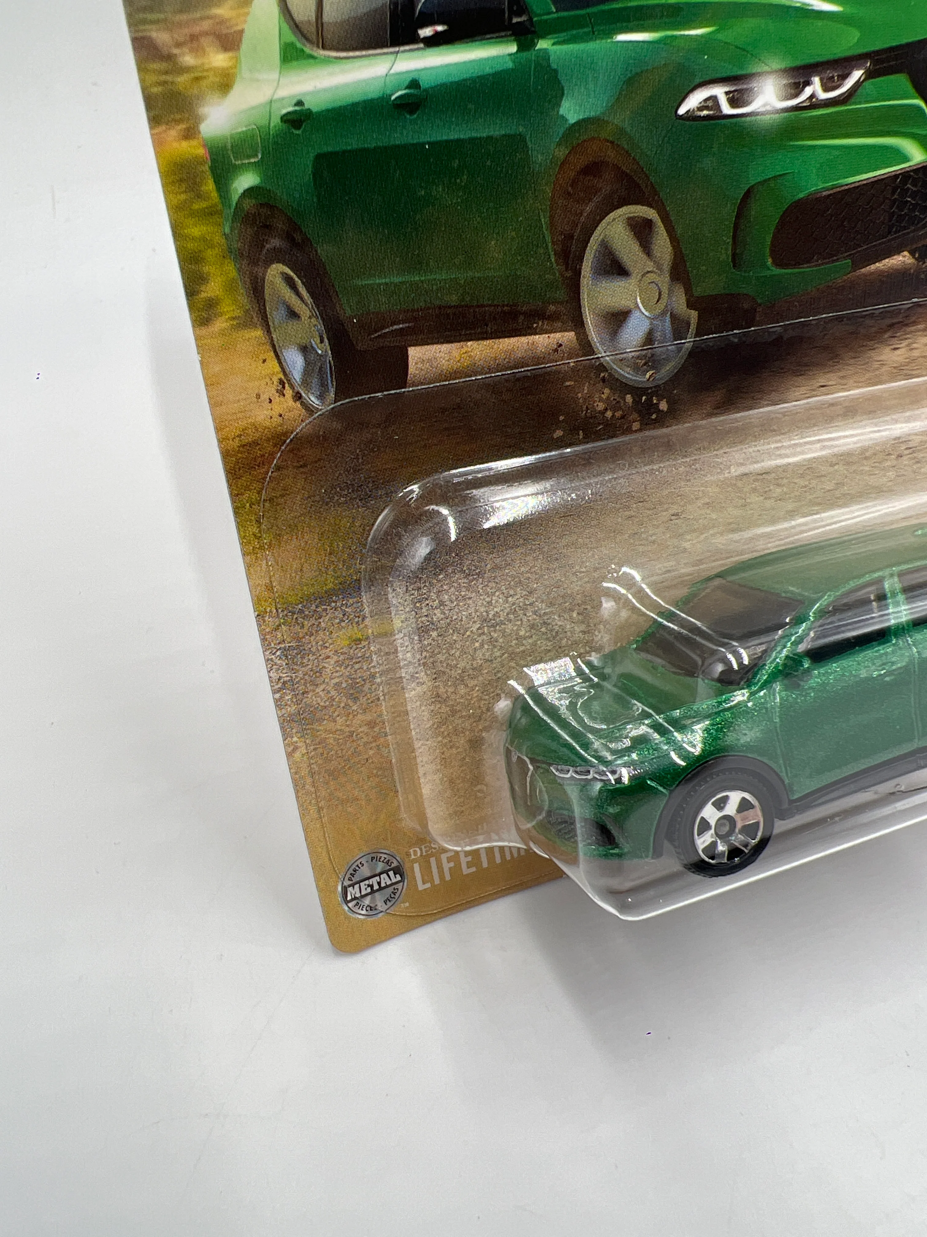 2025 Matchbox European Series #5 2023 Alfa Romeo Tonale Green 163J - Image 4