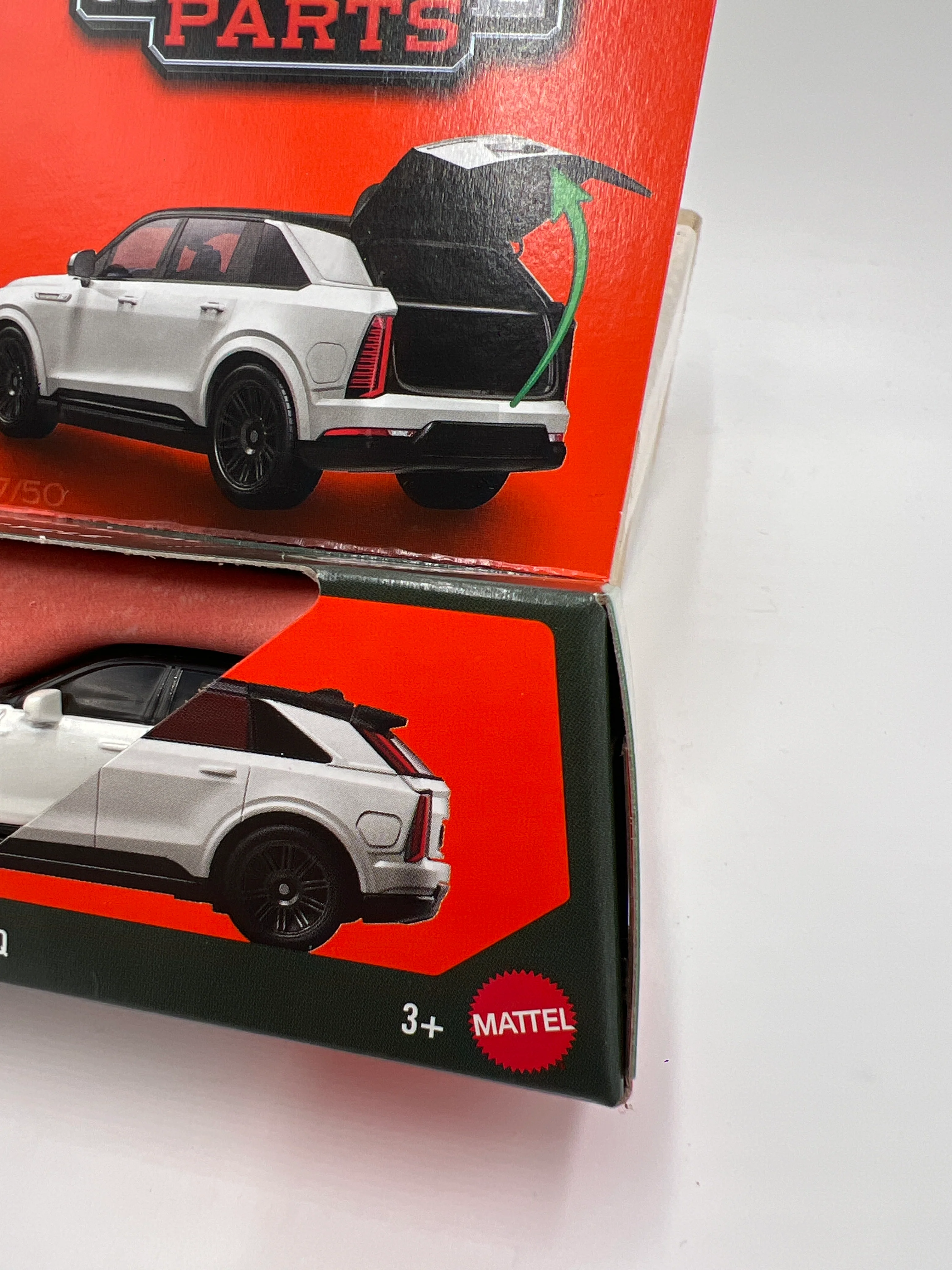 2025 Matchbox Moving Parts #37 2025 Cadillac Escalade IQ White 171E - Image 3