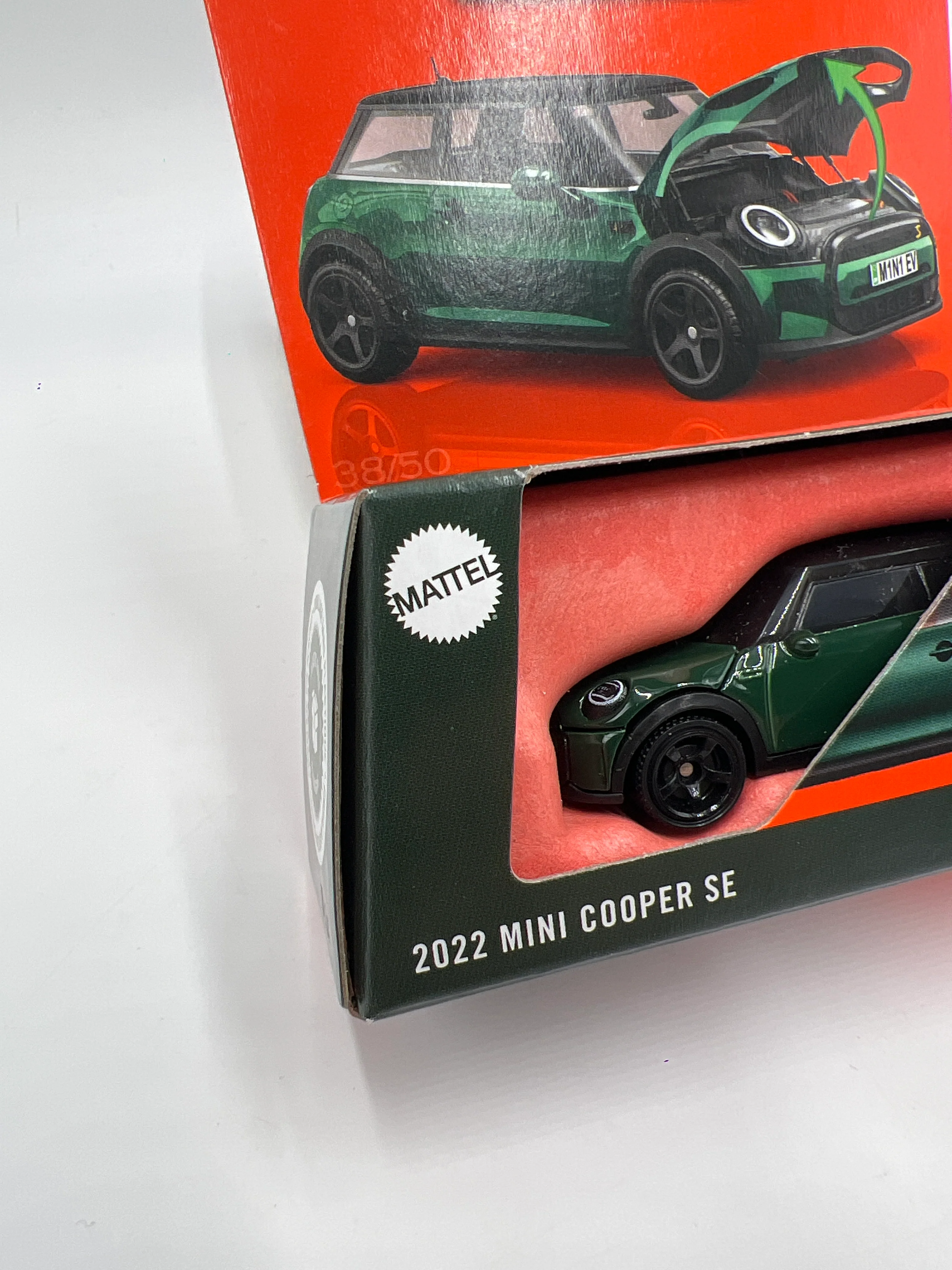 2025 Matchbox Moving Parts #38 2022 Mini Cooper SE Green 168J - Image 4