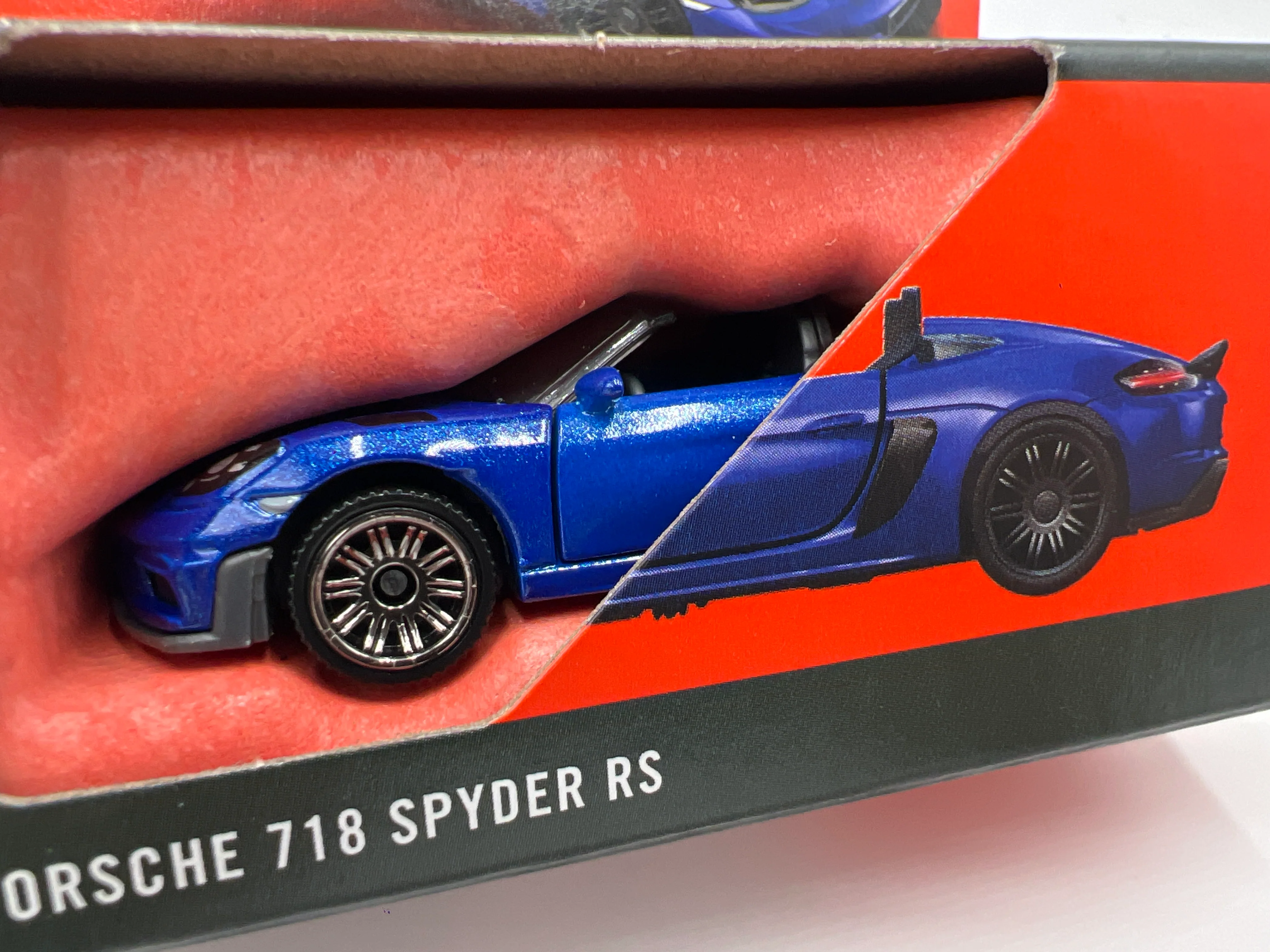 2025 Matchbox Moving Parts #31 2024 Porsche 718 Spyder RS Blue 167K - Image 3