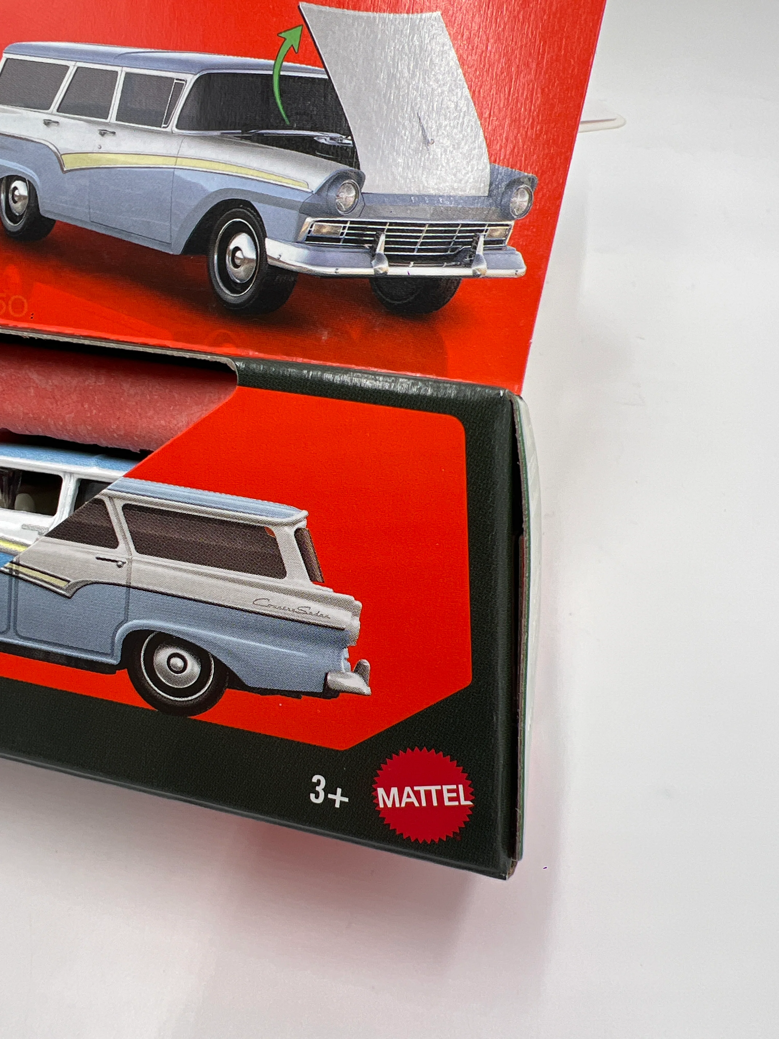2025 Matchbox Moving Parts #27 1957 Ford Country Sedan Blue/White 166G - Image 3